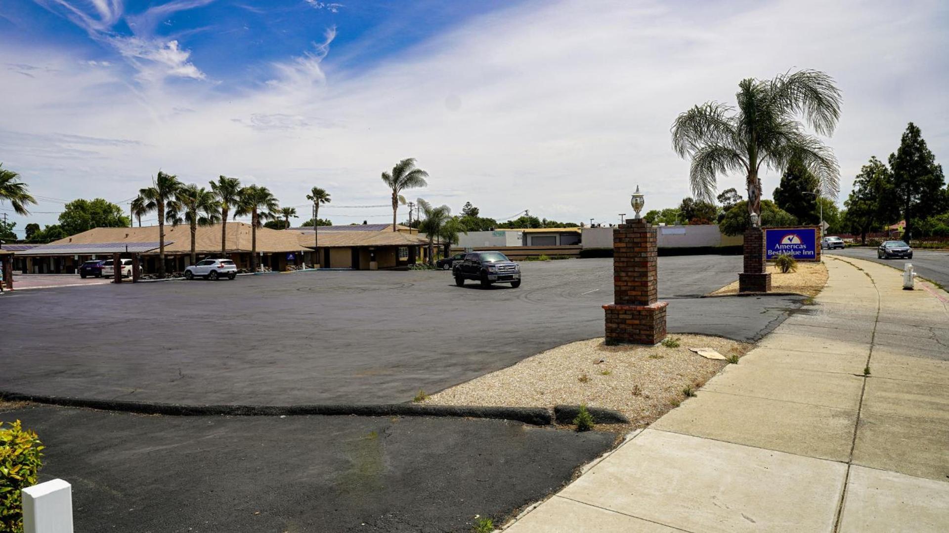 Americas Best Value Inn, Antioch photo 15