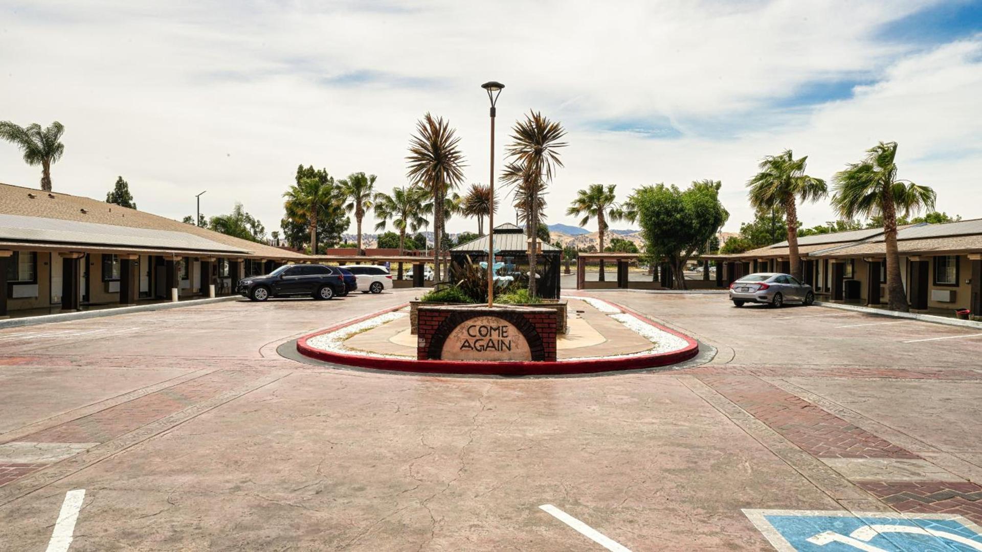 Americas Best Value Inn, Antioch photo 19