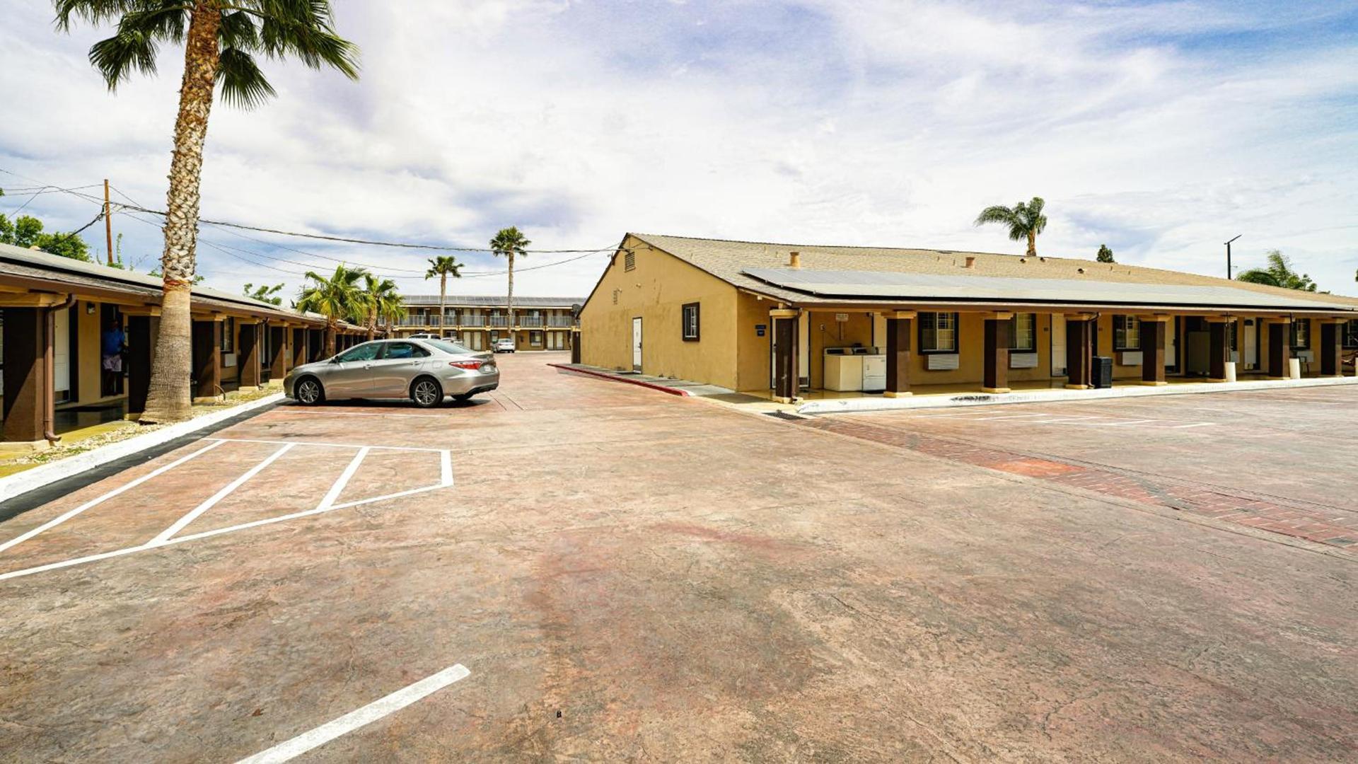 Americas Best Value Inn, Antioch photo 44