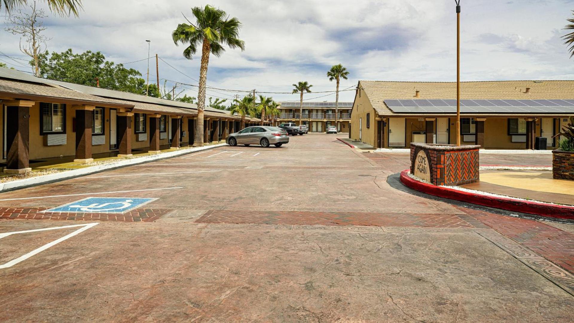 Americas Best Value Inn, Antioch photo 65
