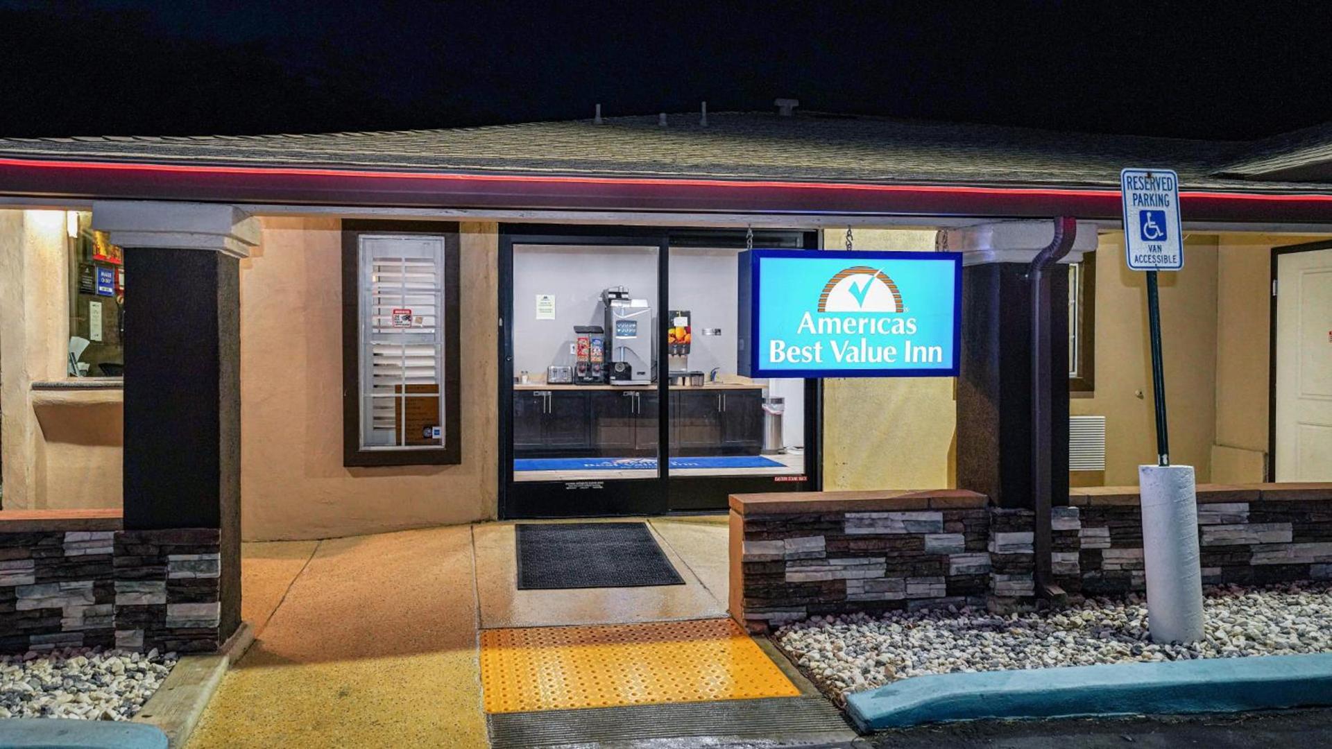 Americas Best Value Inn, Antioch photo 70