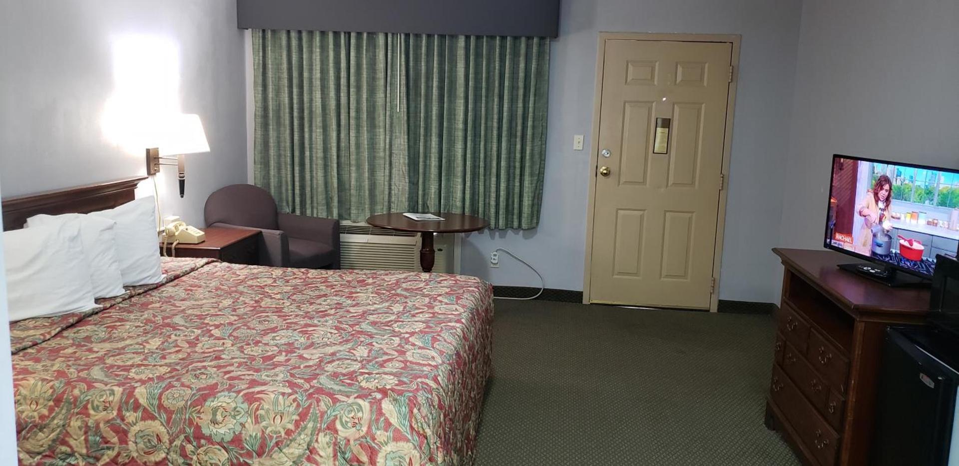 Swiss Village Inn photo 48