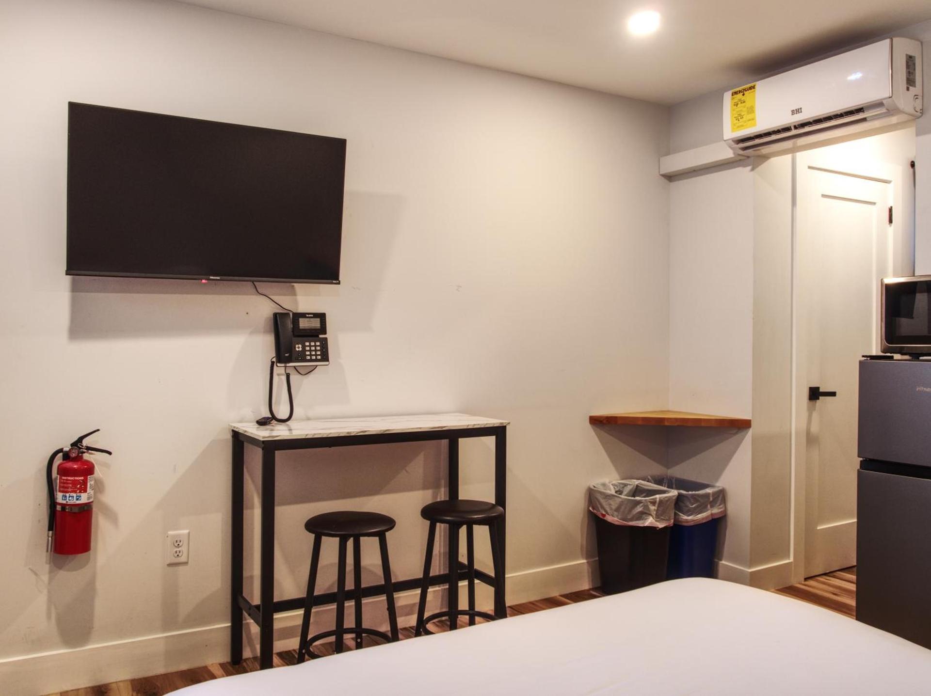 Vermont Suites photo 16