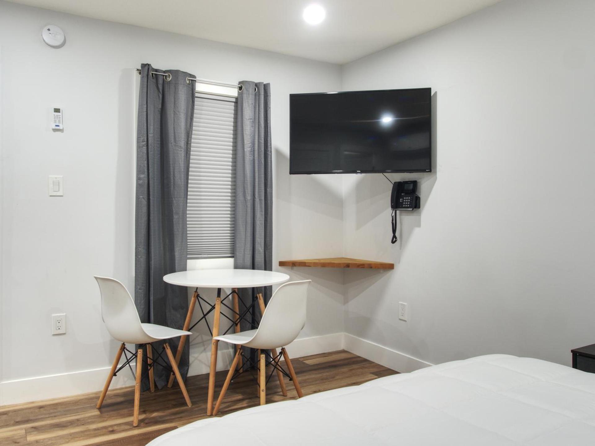 Vermont Suites photo 47