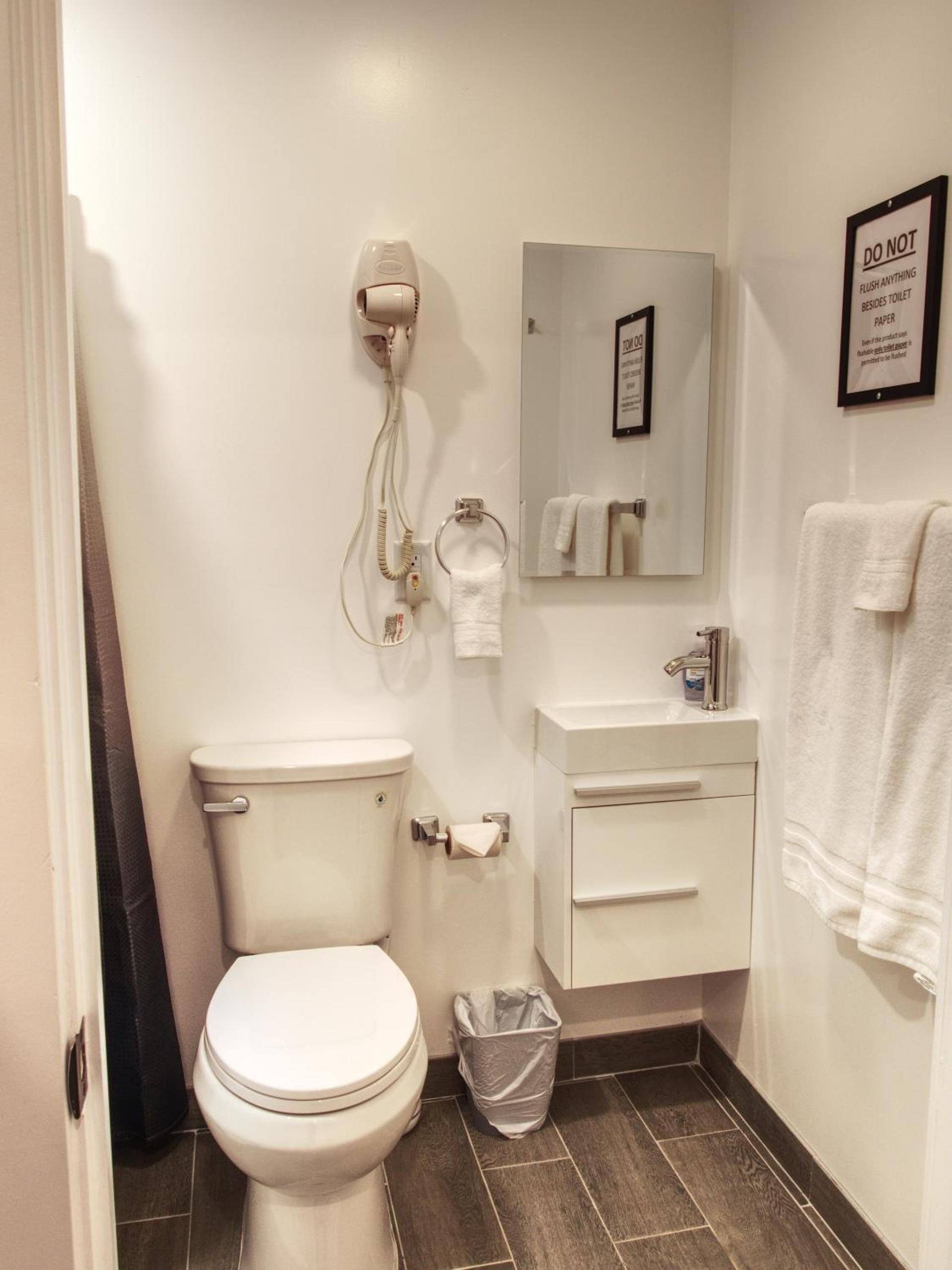 Vermont Suites photo 62