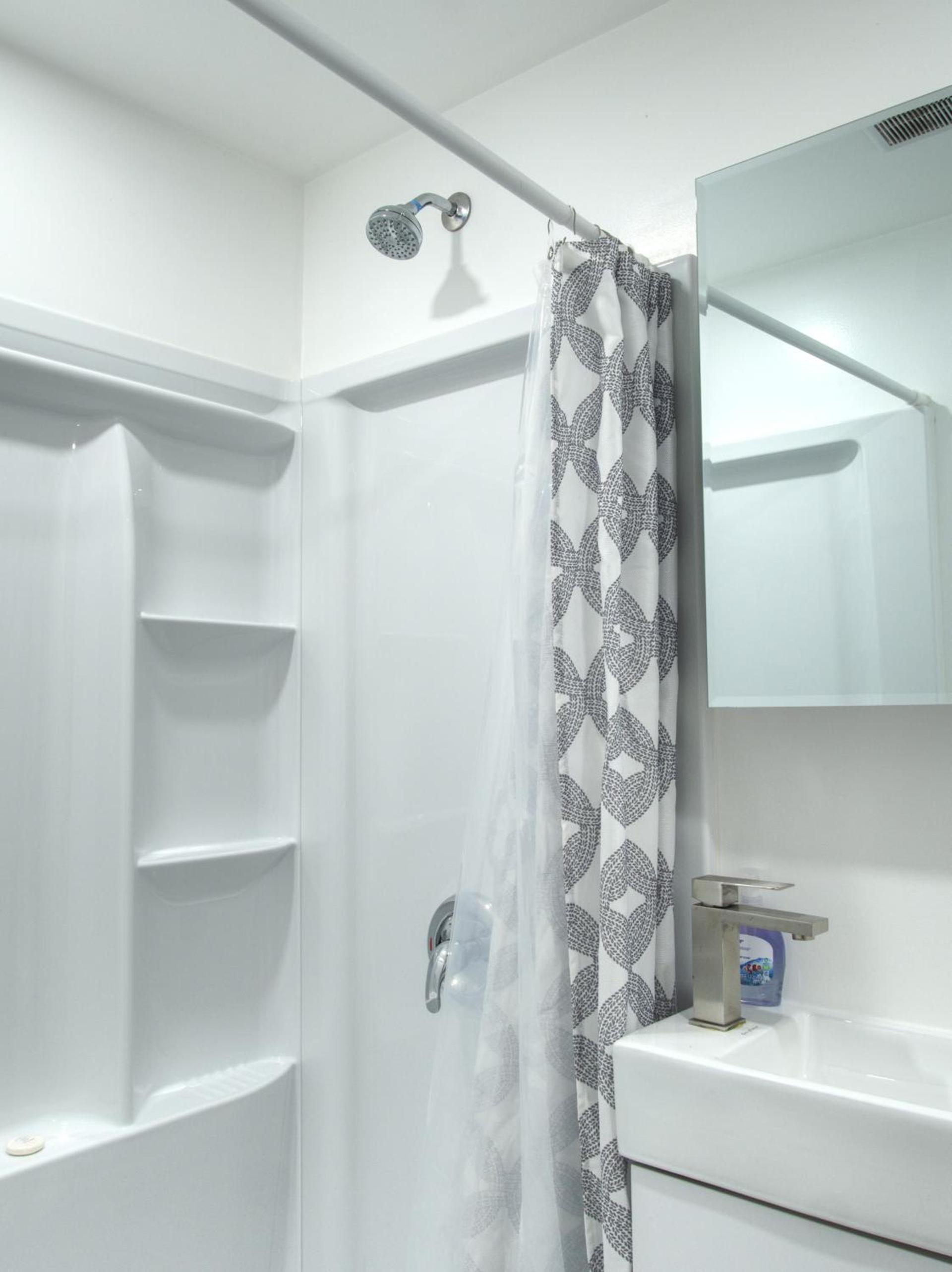 Vermont Suites photo 76