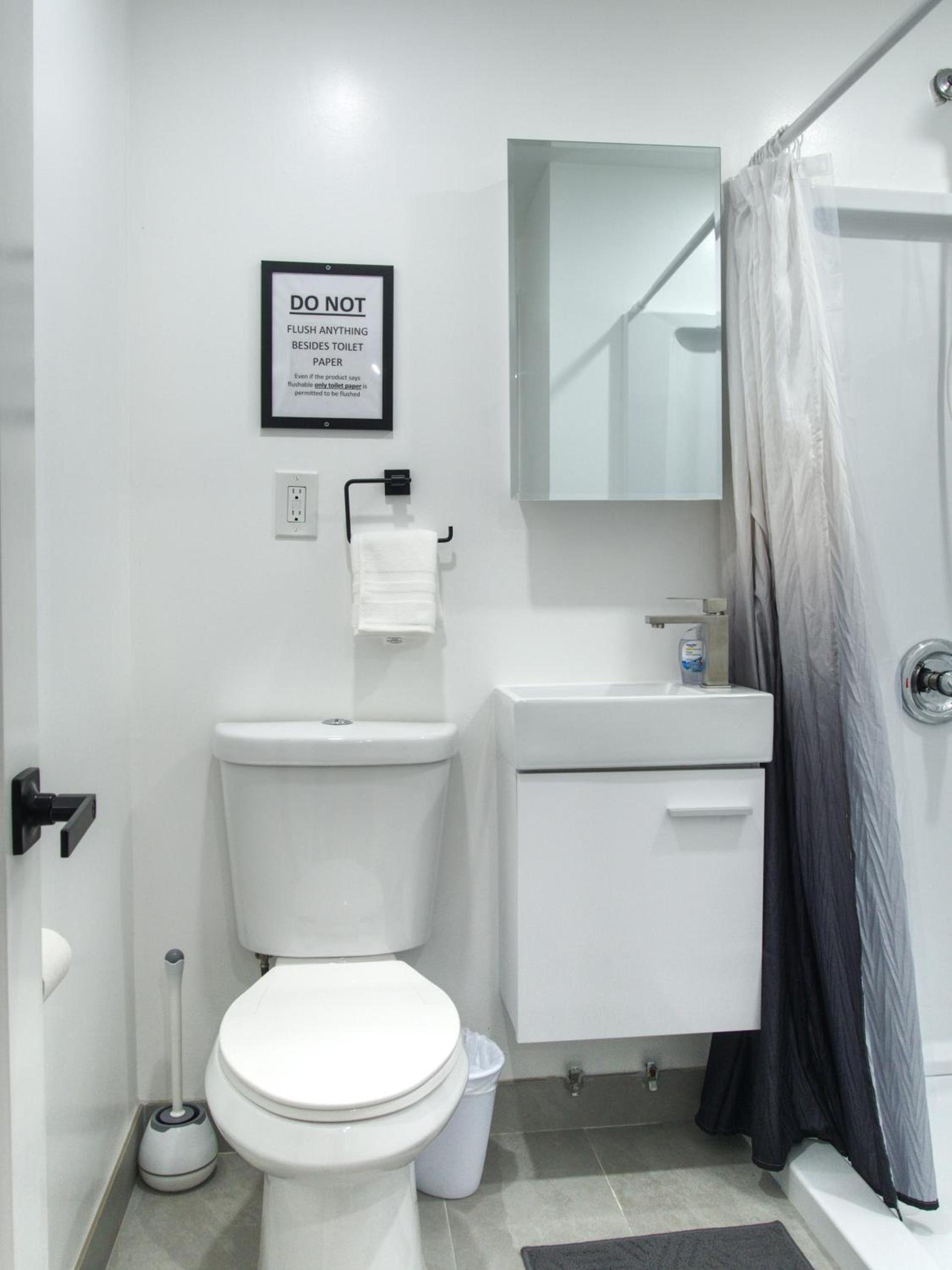 Vermont Suites photo 92