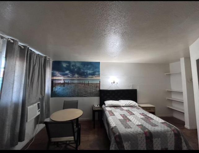 Anchor Motel & RV Park photo 2
