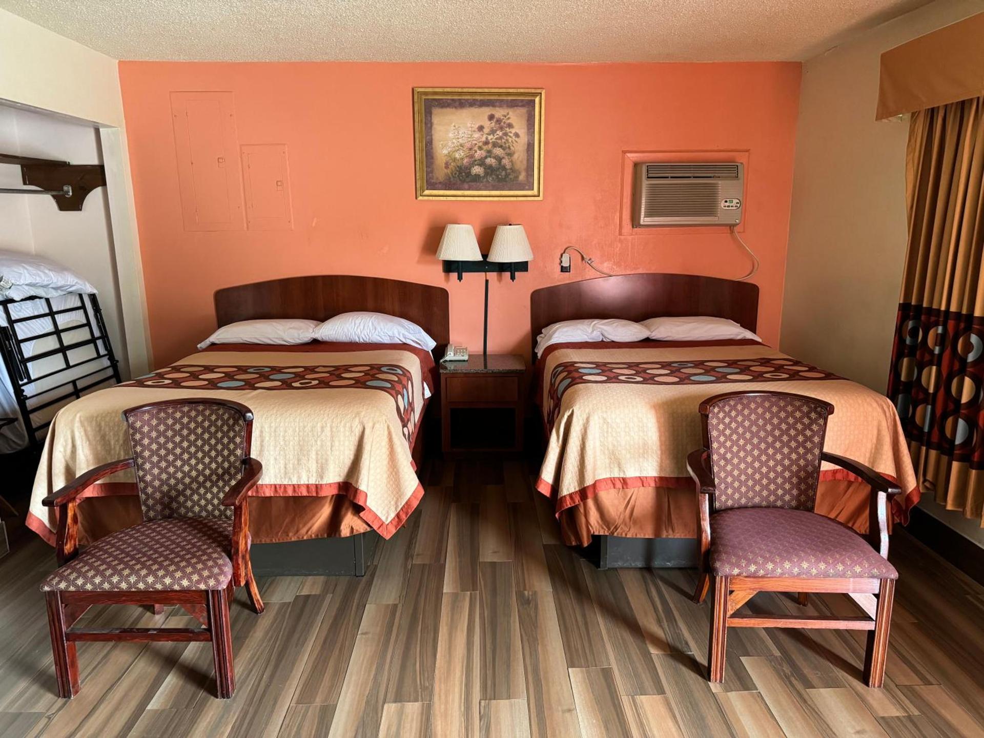 Snowbird Motel photo 4