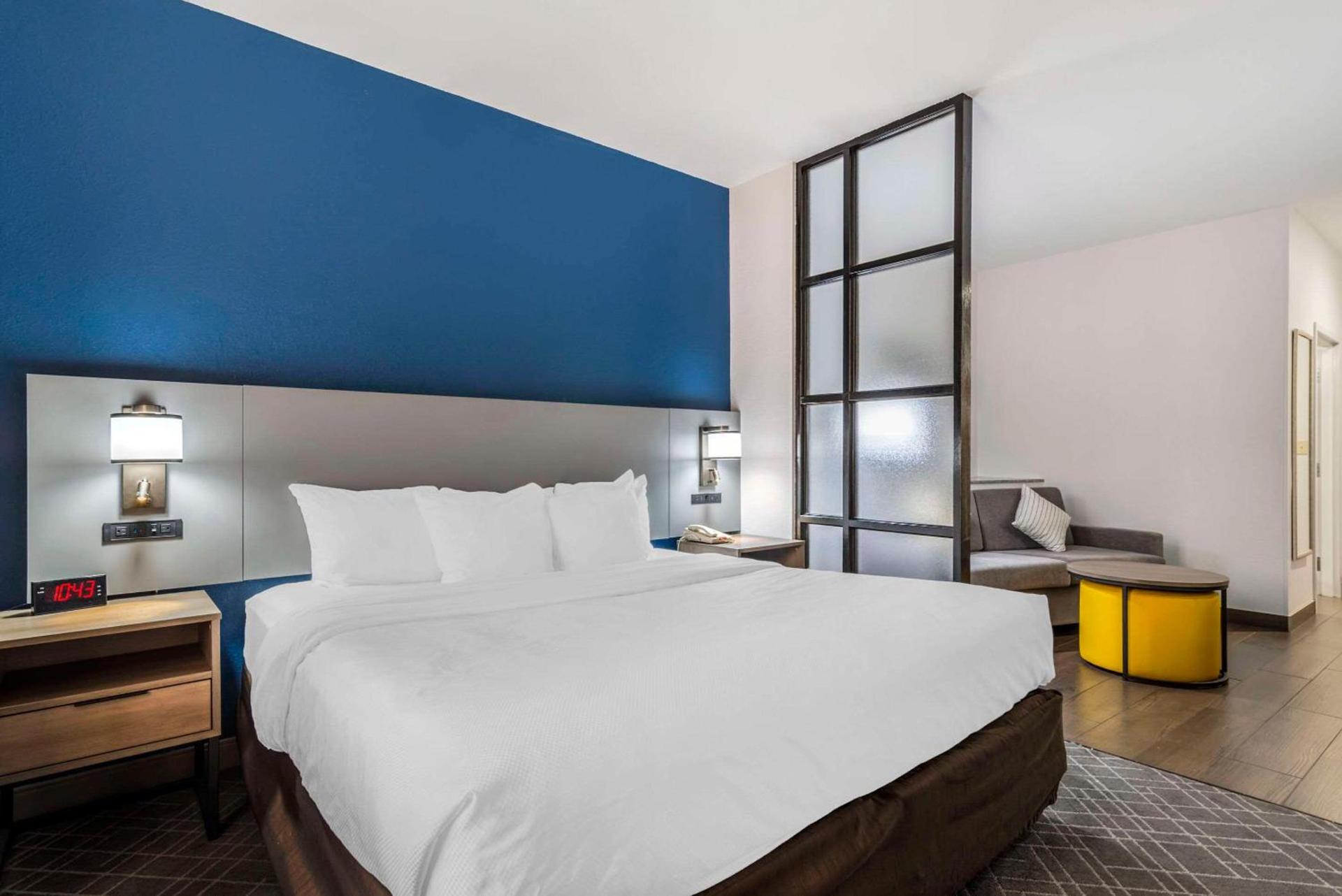Comfort Suites Macon Northwest photo 15