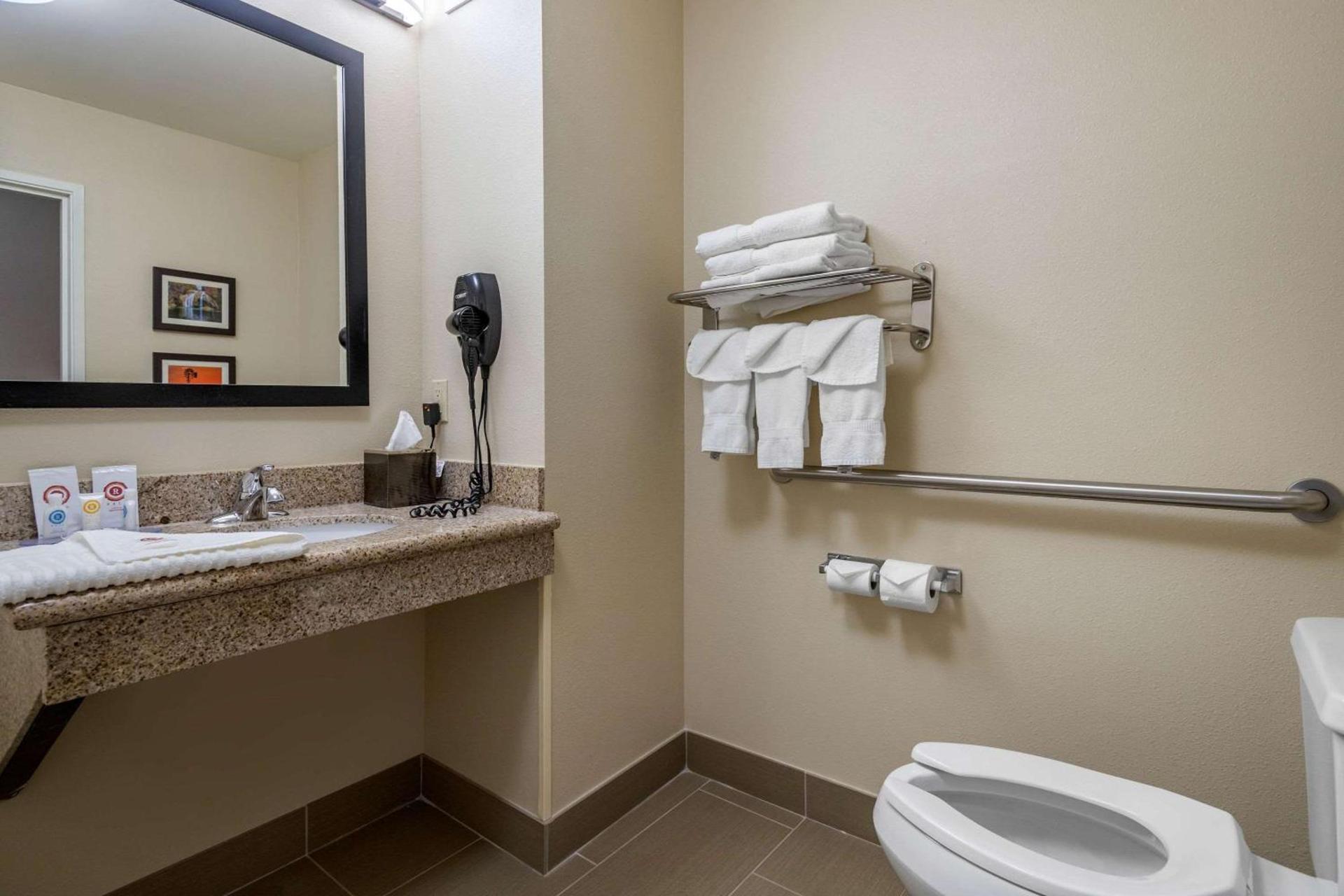 Comfort Inn & Suites Glenpool photo 20
