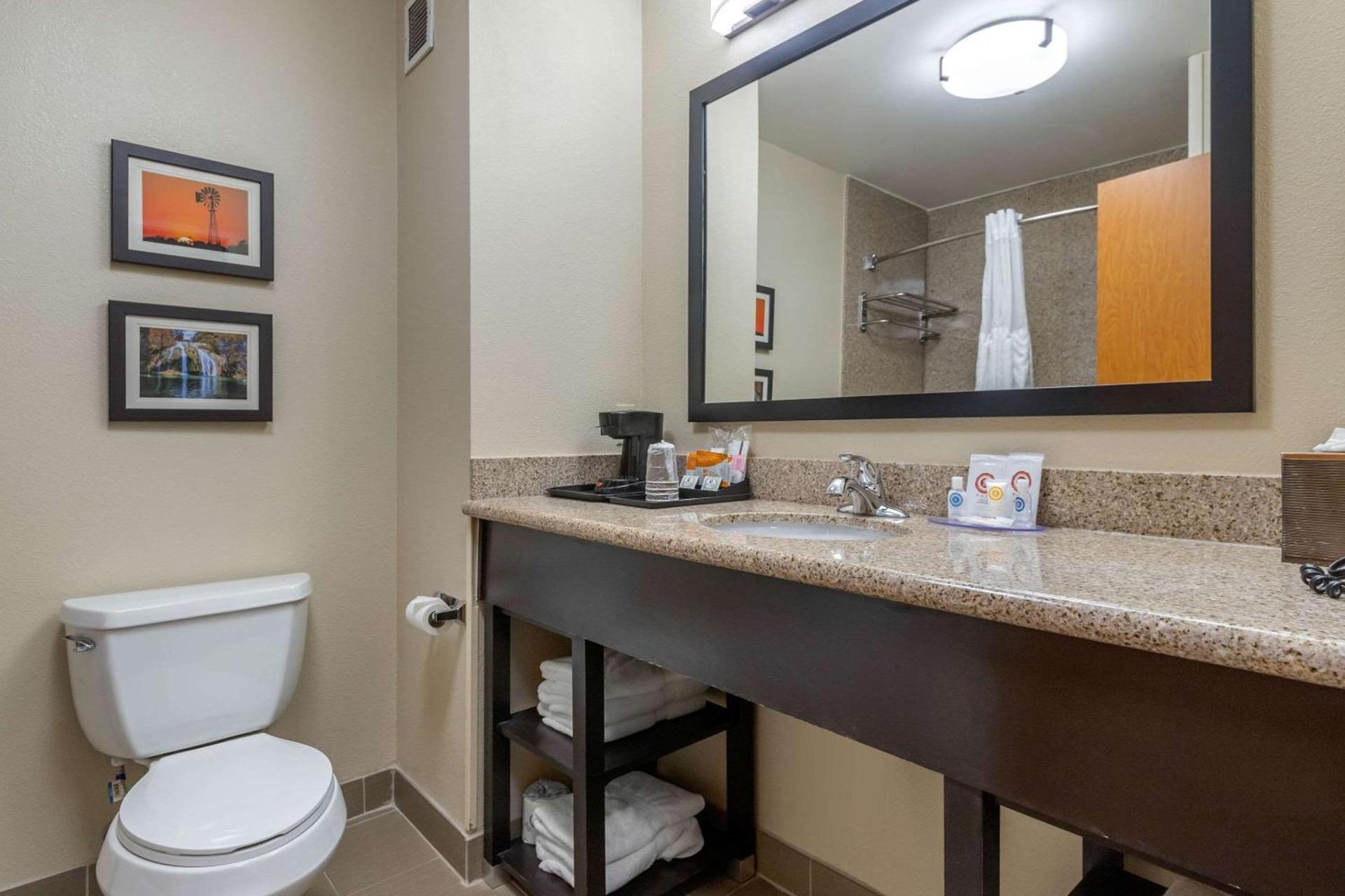 Comfort Inn & Suites Glenpool photo 23