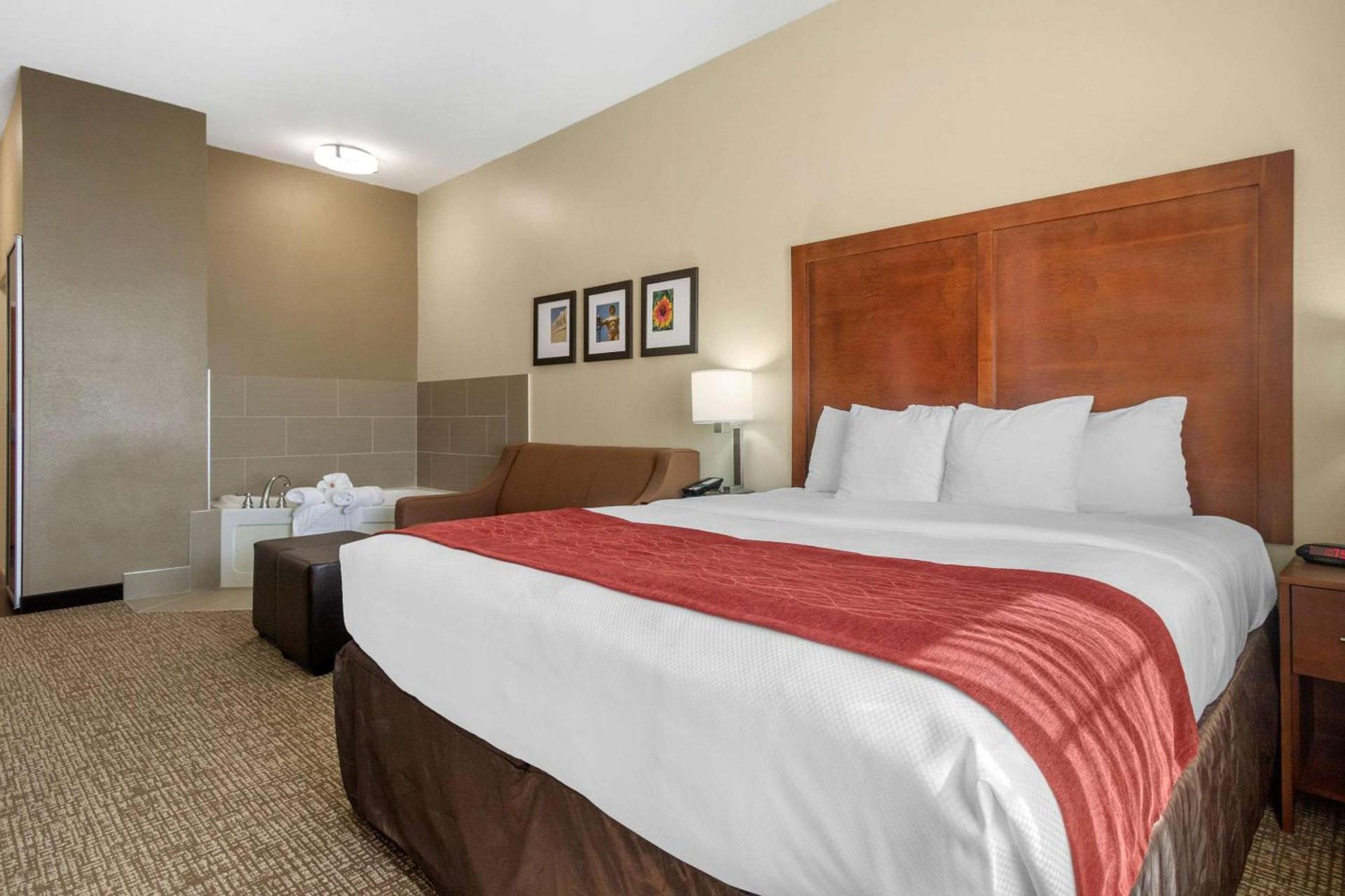 Comfort Inn & Suites Glenpool photo 26