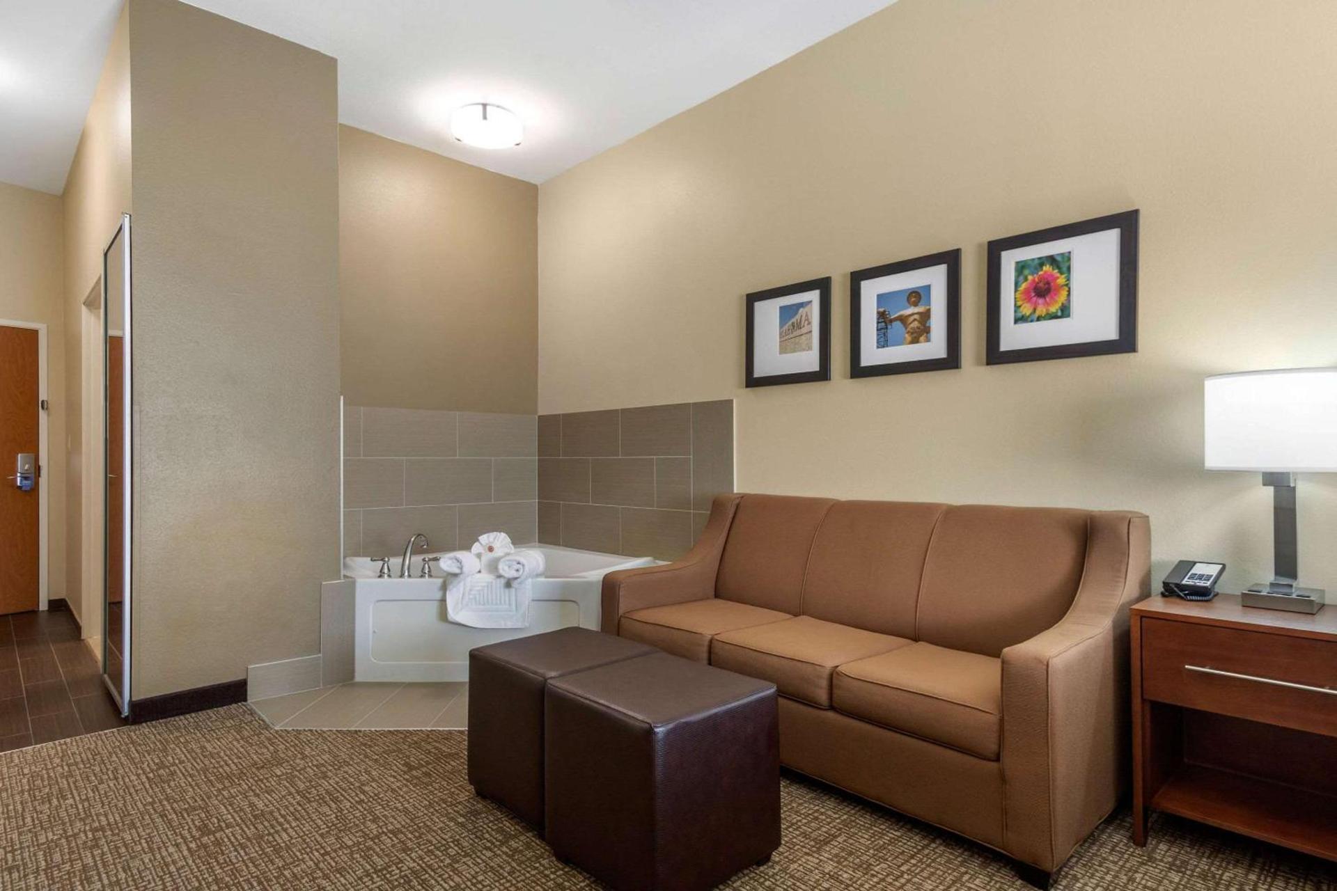 Comfort Inn & Suites Glenpool photo 27