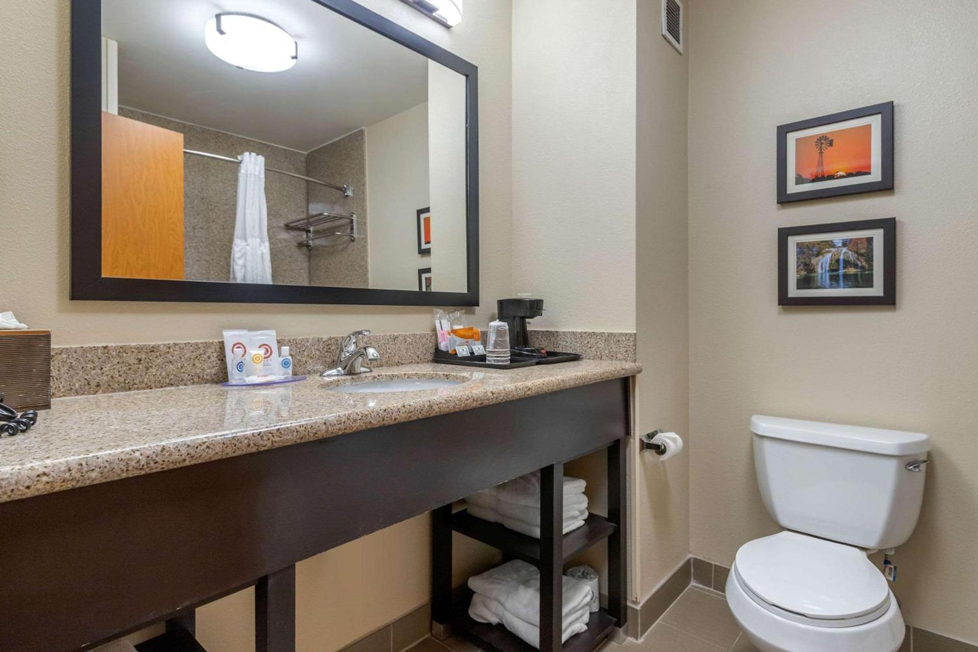 Comfort Inn & Suites Glenpool photo 34