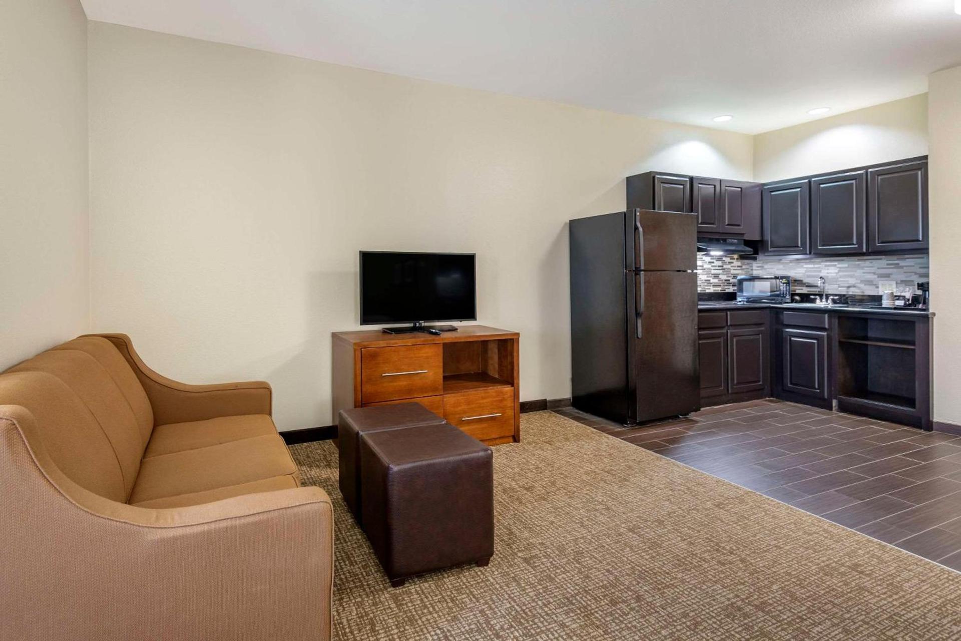 Comfort Inn & Suites Glenpool photo 38