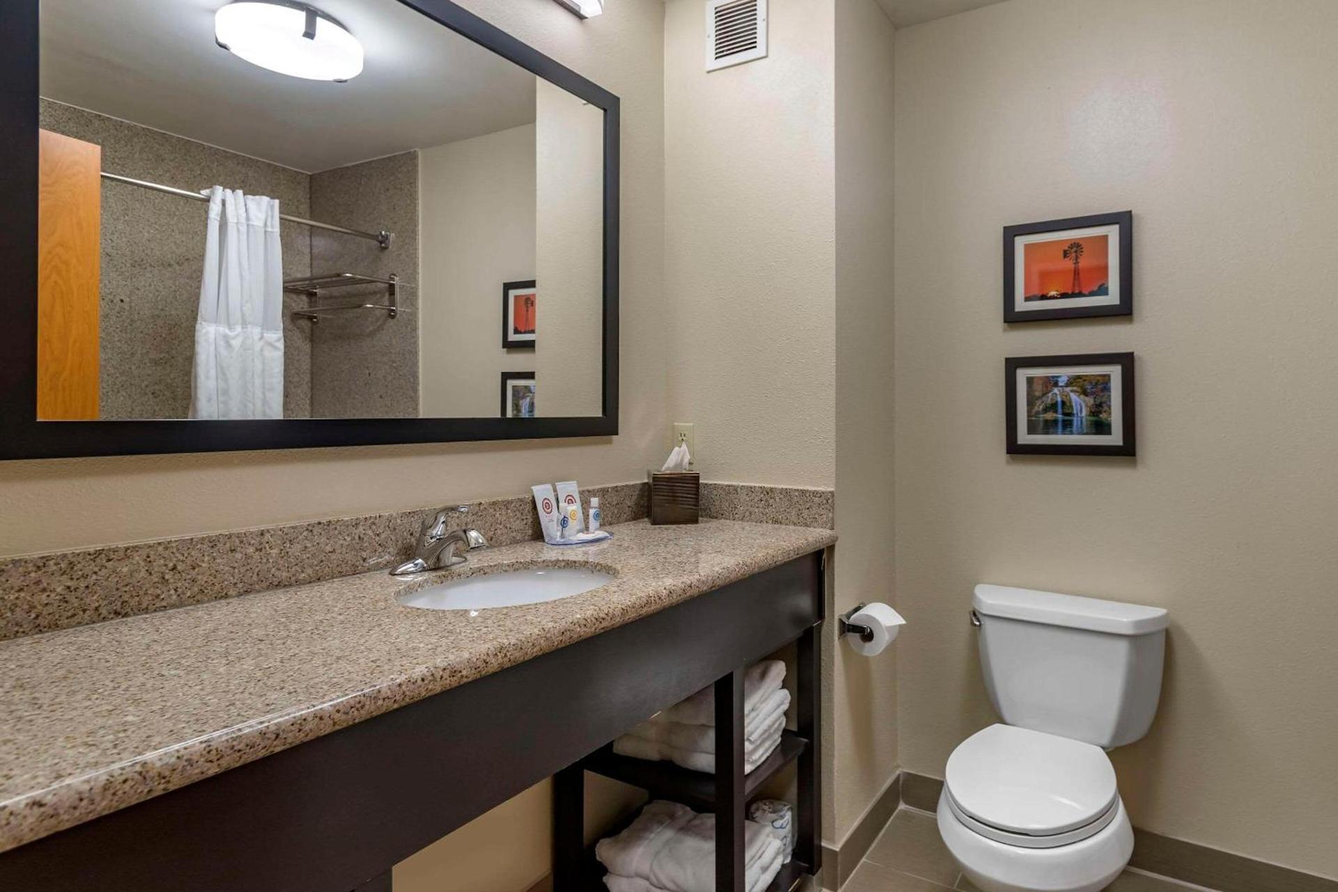 Comfort Inn & Suites Glenpool photo 40