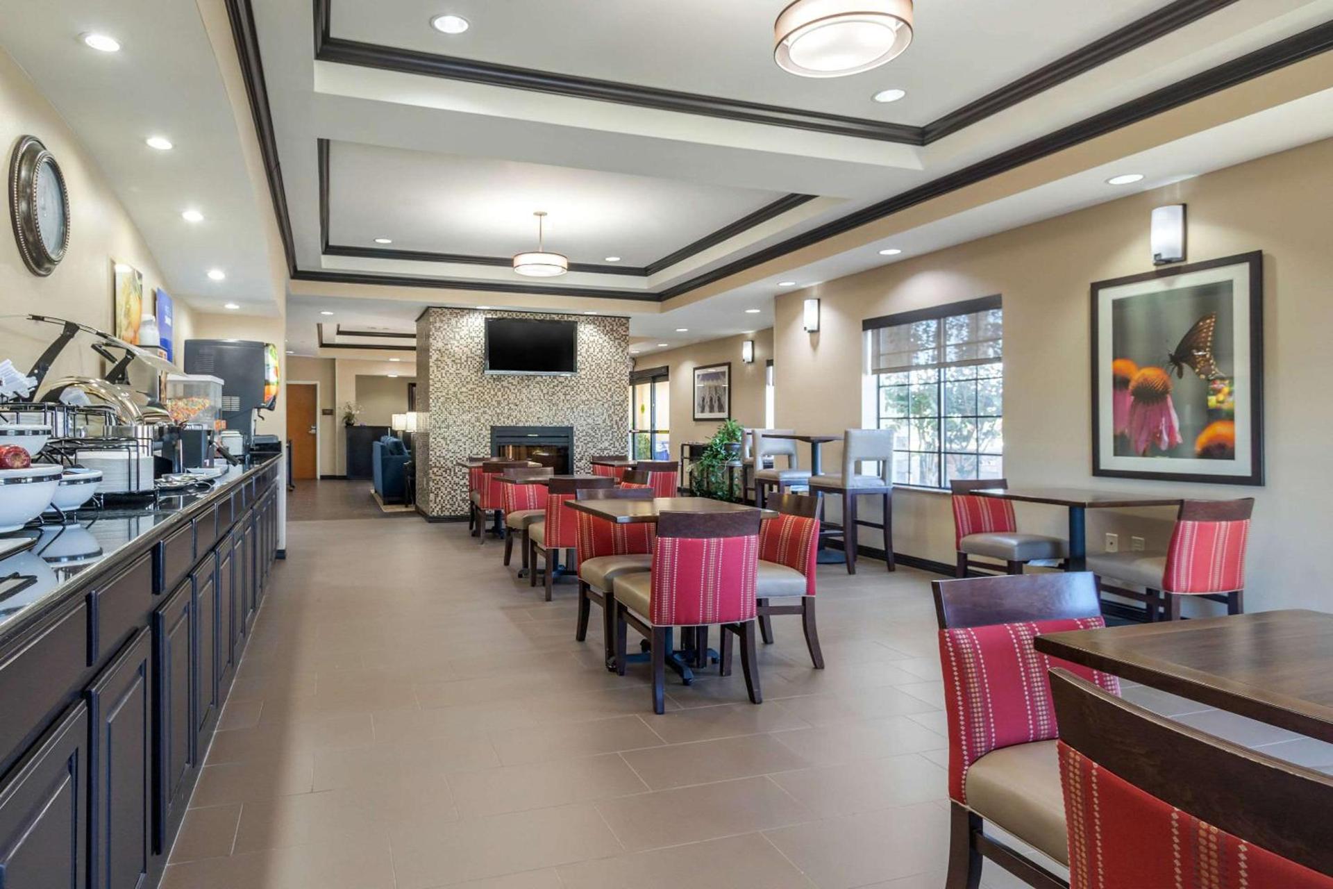 Comfort Inn & Suites Glenpool photo 48