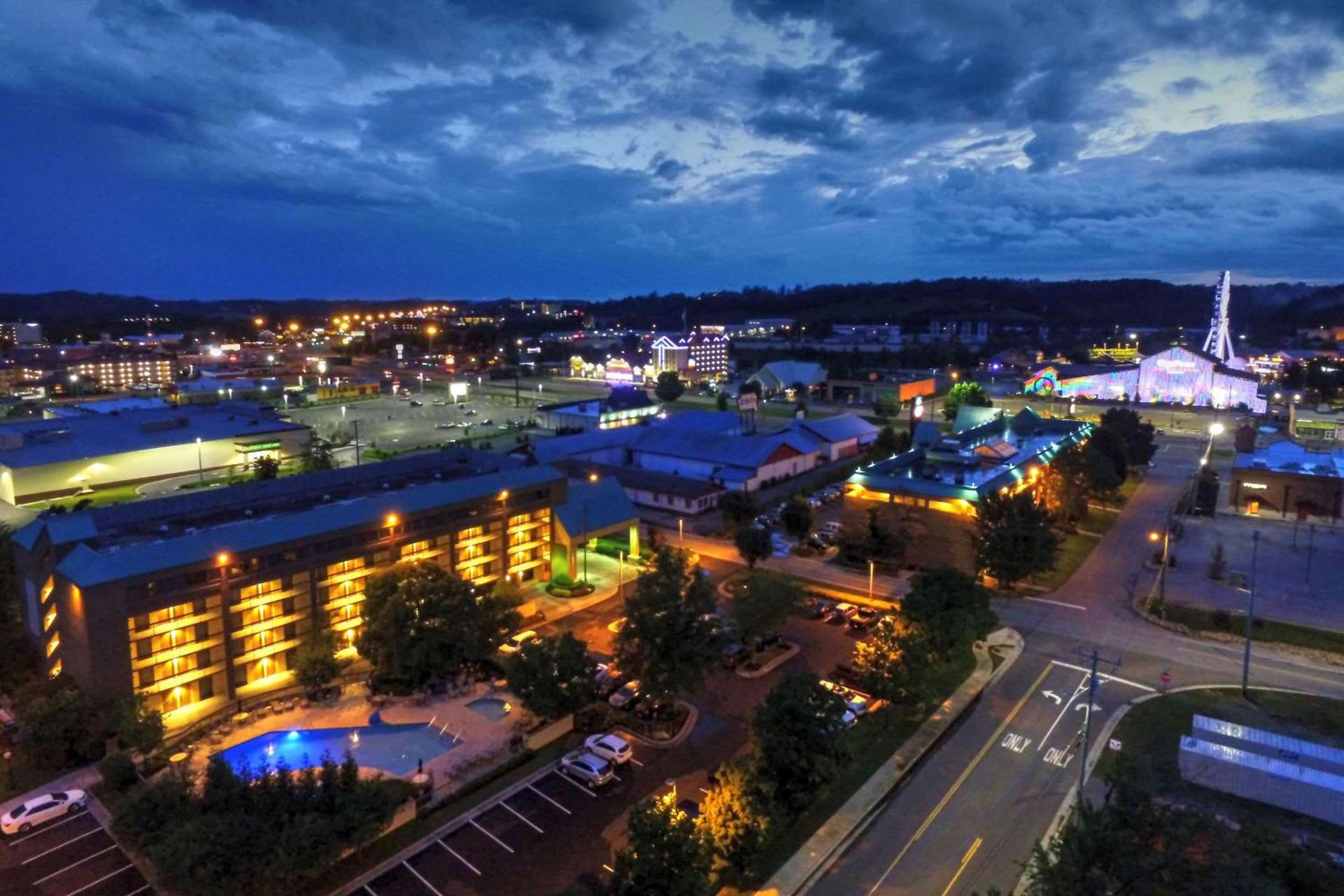 Quality Inn Near the Island Pigeon Forge photo 8