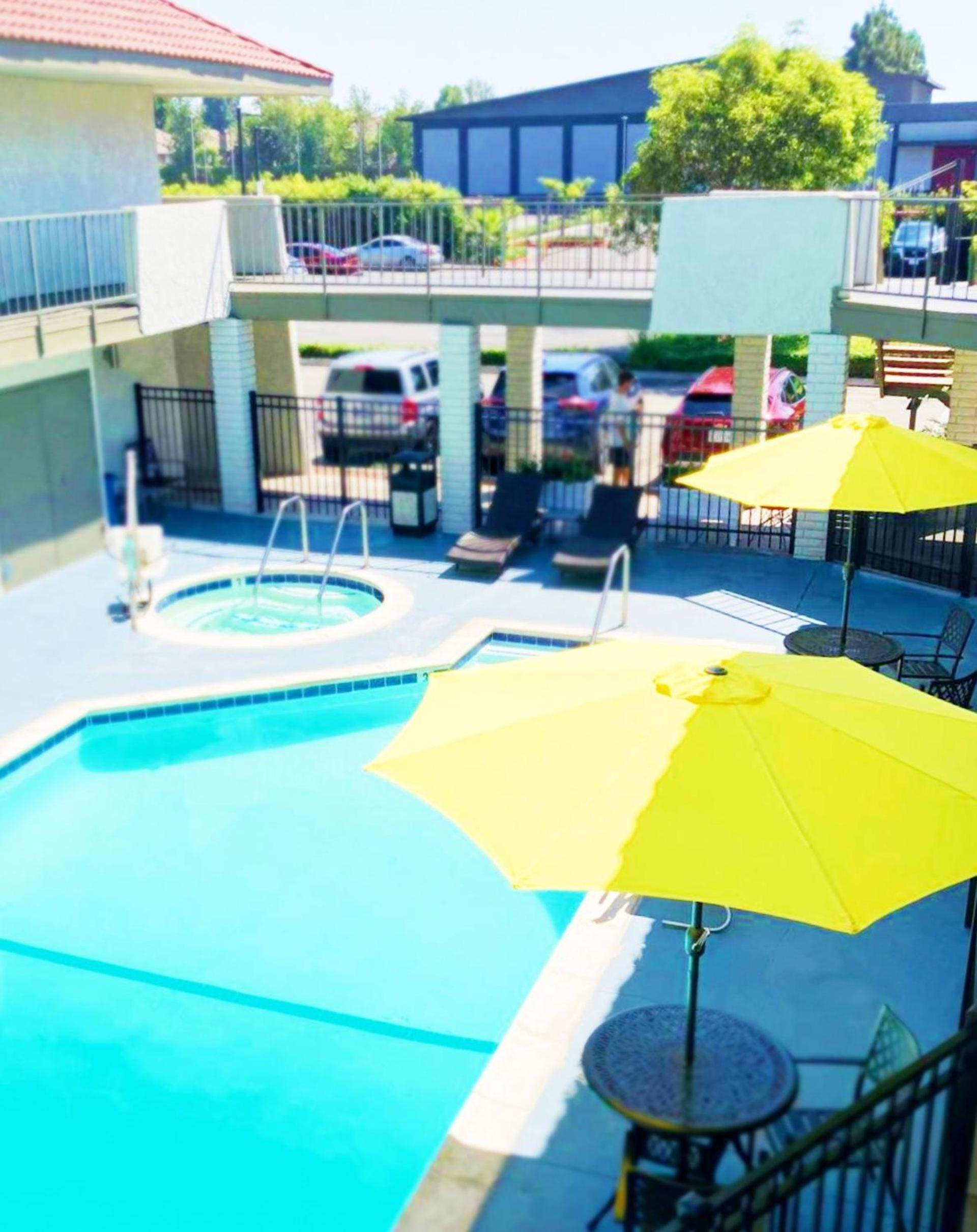 Bposhtels Anaheim photo 6