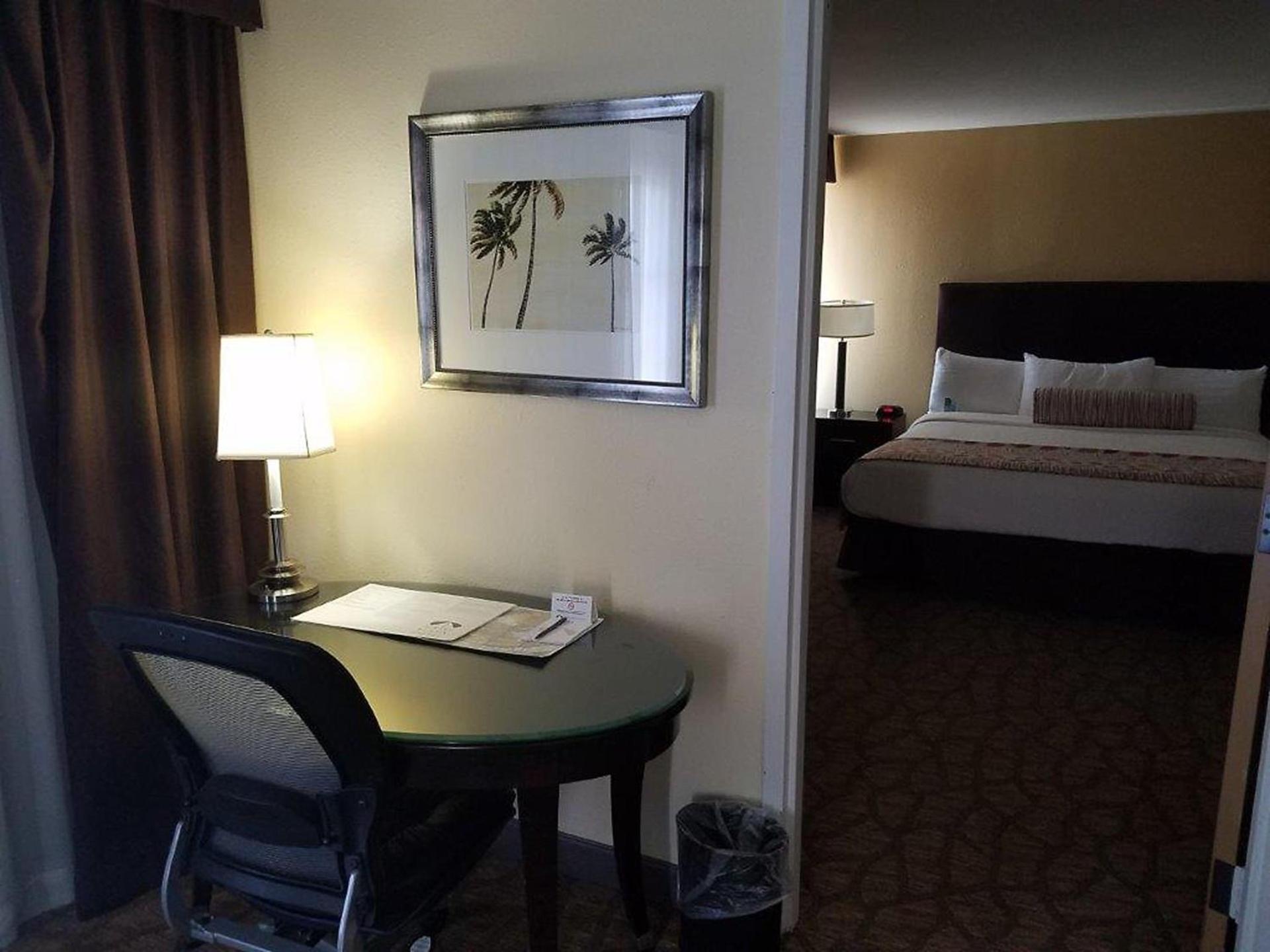 Airtel Plaza Hotel photo 63
