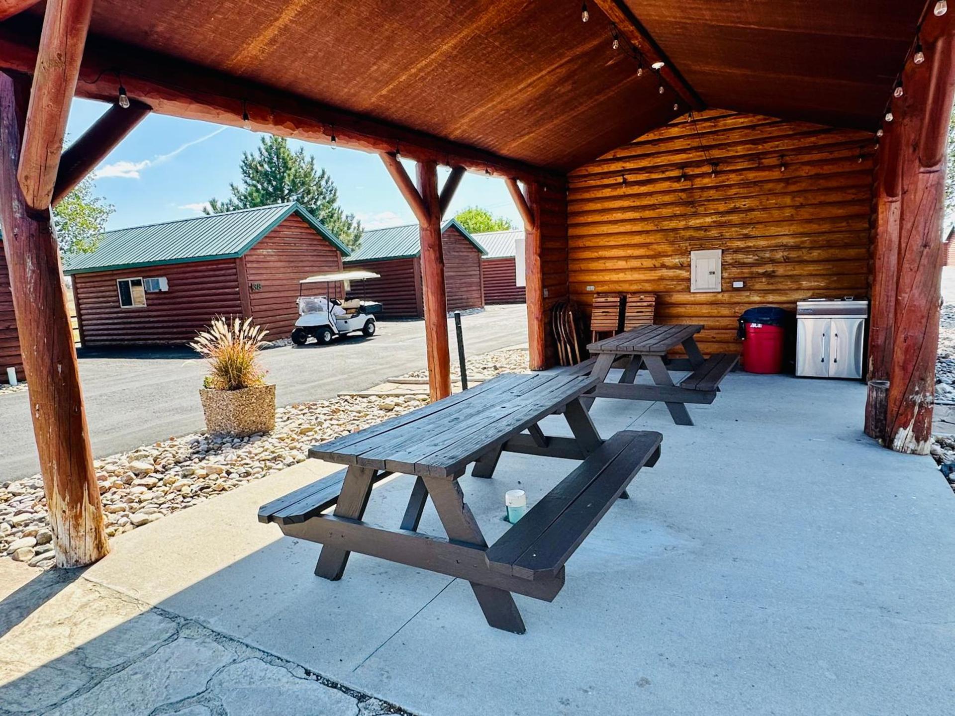 Badlands Frontier Cabins photo 10