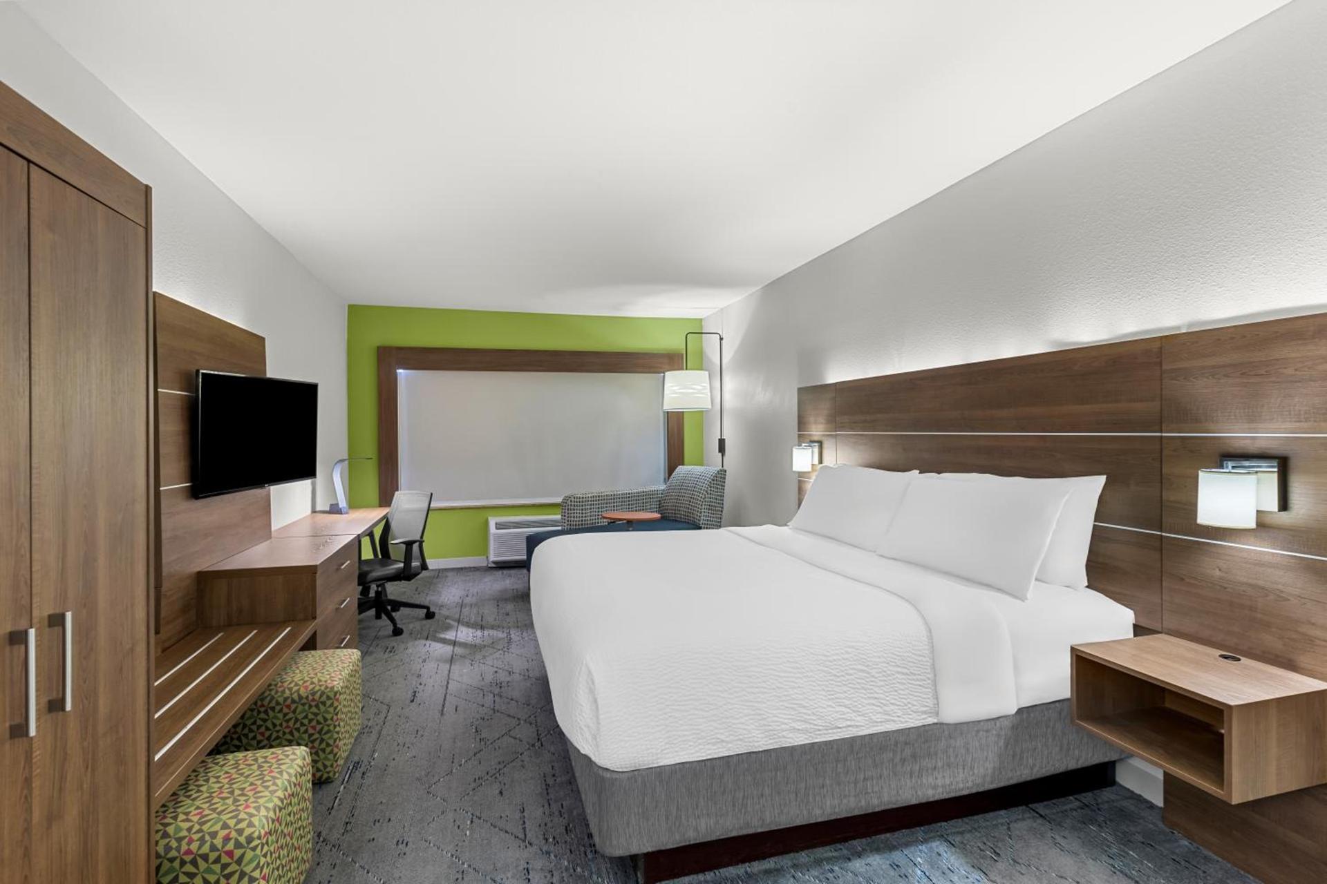 Holiday Inn Express Hotel & Suites Savannah Midtown by IHG photo 22