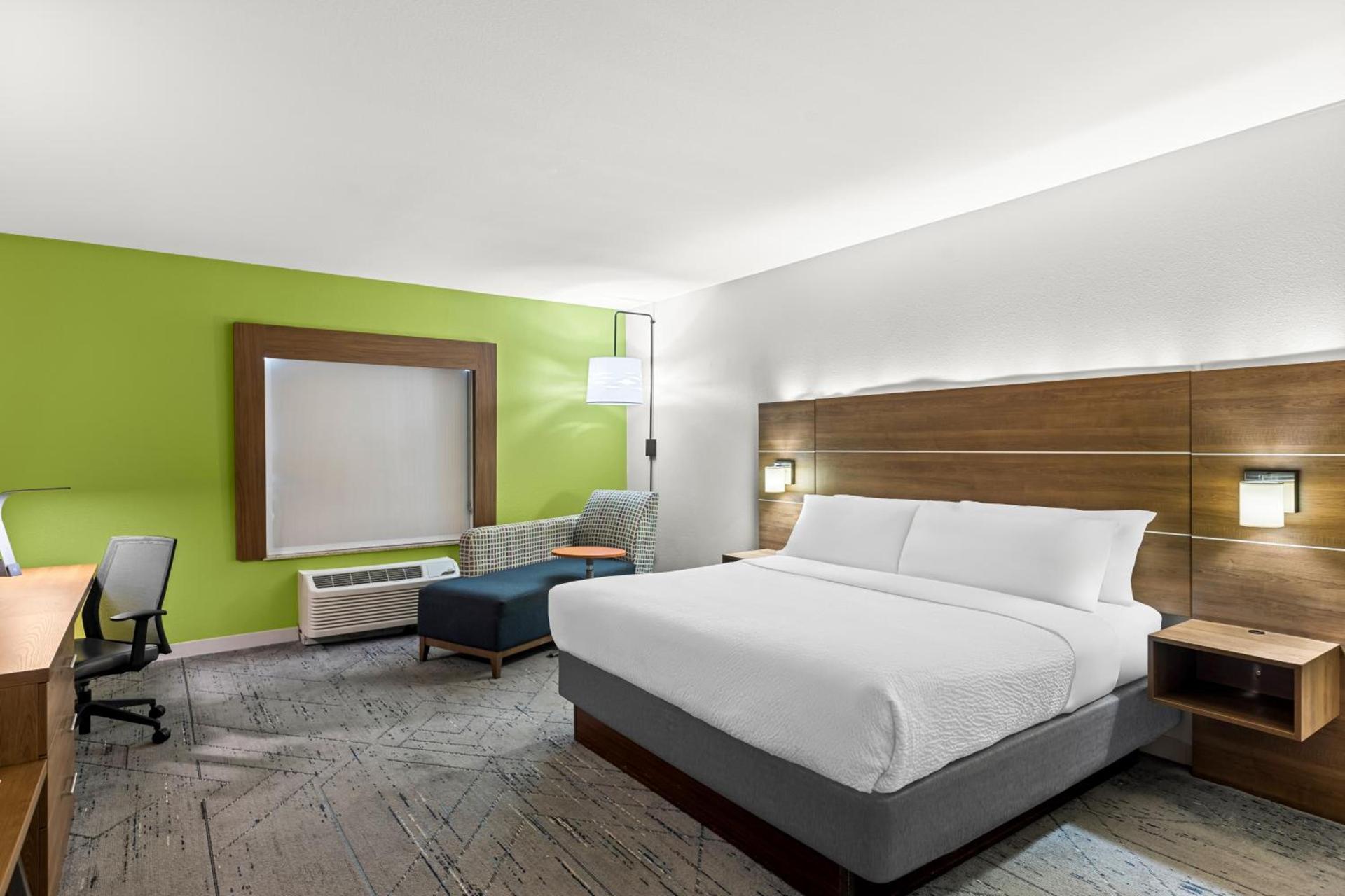 Holiday Inn Express Hotel & Suites Savannah Midtown by IHG photo 23