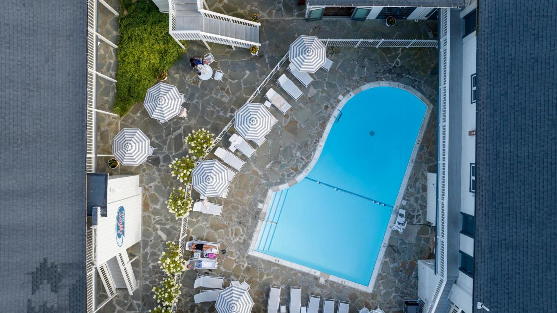 A Wave Inn - Montauk photo 11