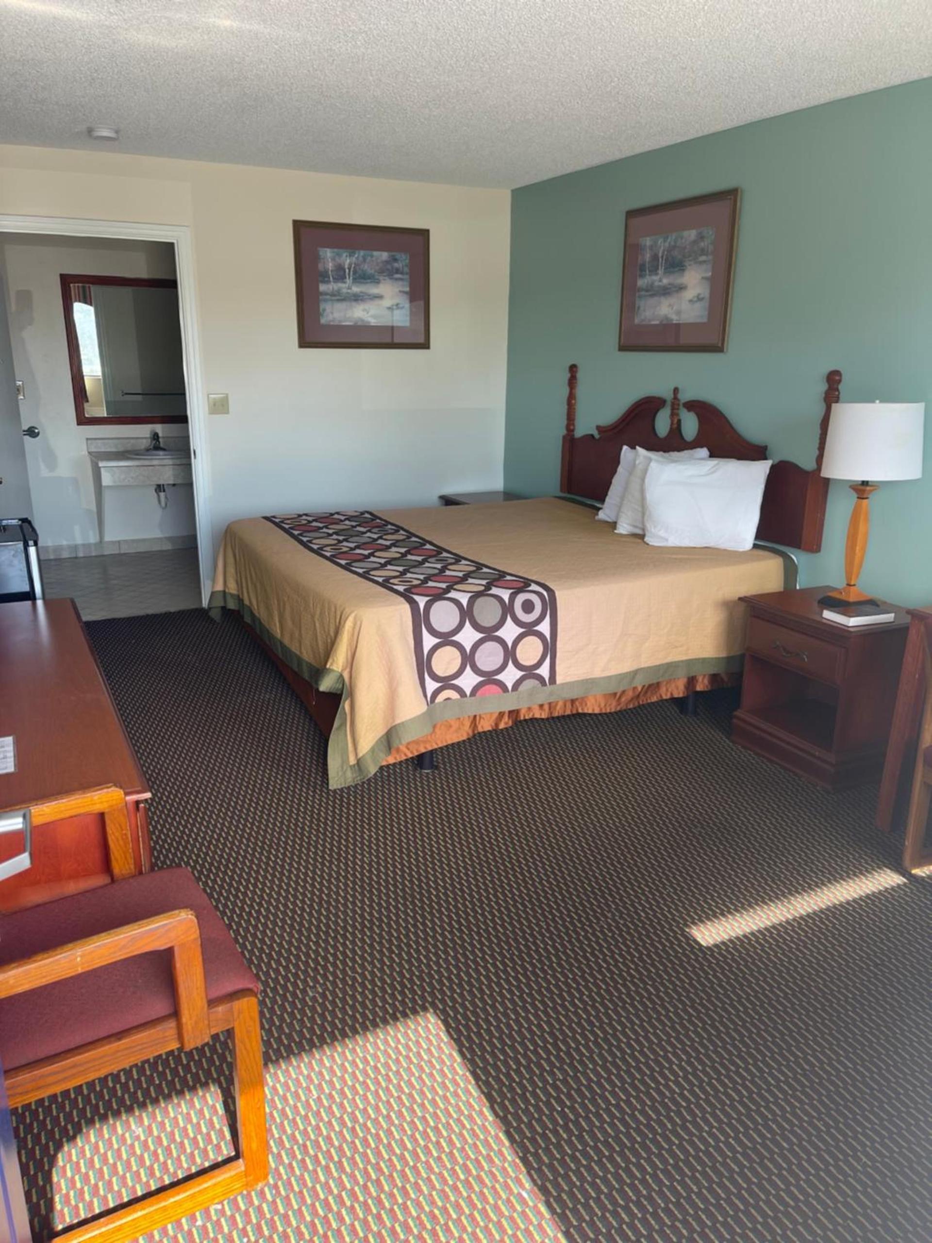 Sunrise Inn photo 2