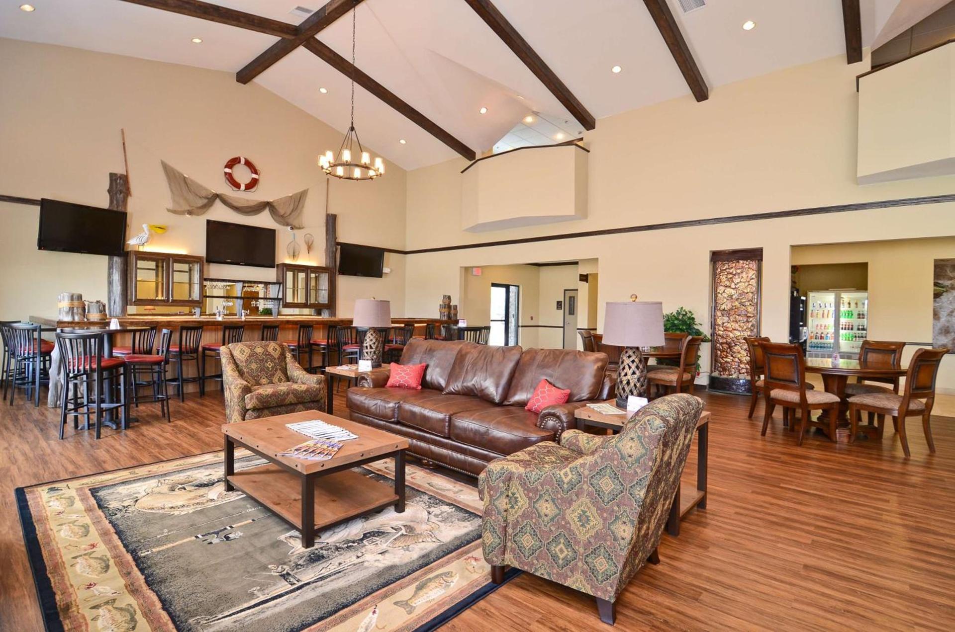 Best Western Plus Emory at Lake Fork Inn & Suites photo 2