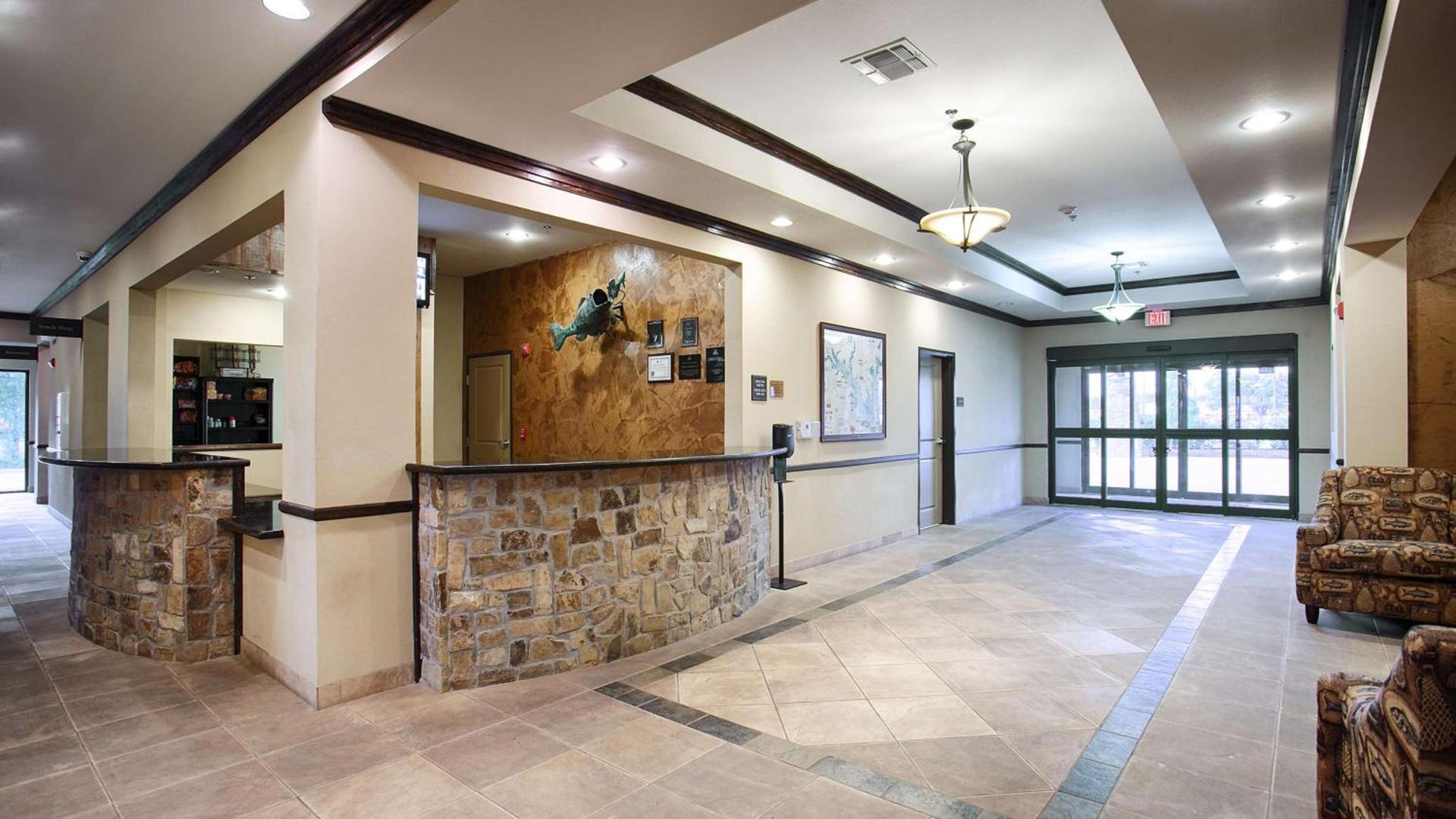 Best Western Plus Emory at Lake Fork Inn & Suites photo 11