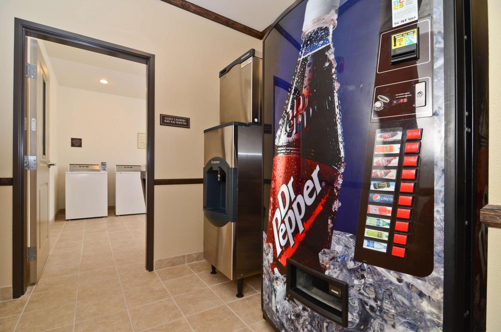 Best Western Plus Emory at Lake Fork Inn & Suites photo 25