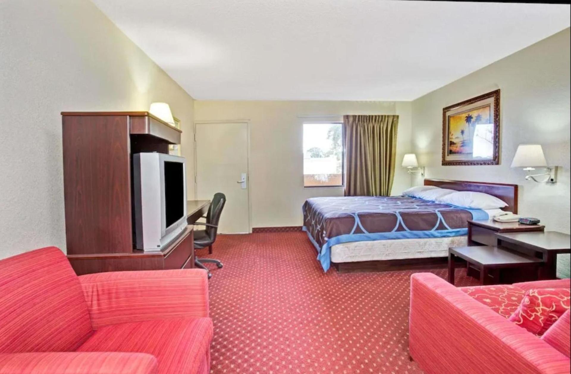 Economy Inn Jax-OP photo 6
