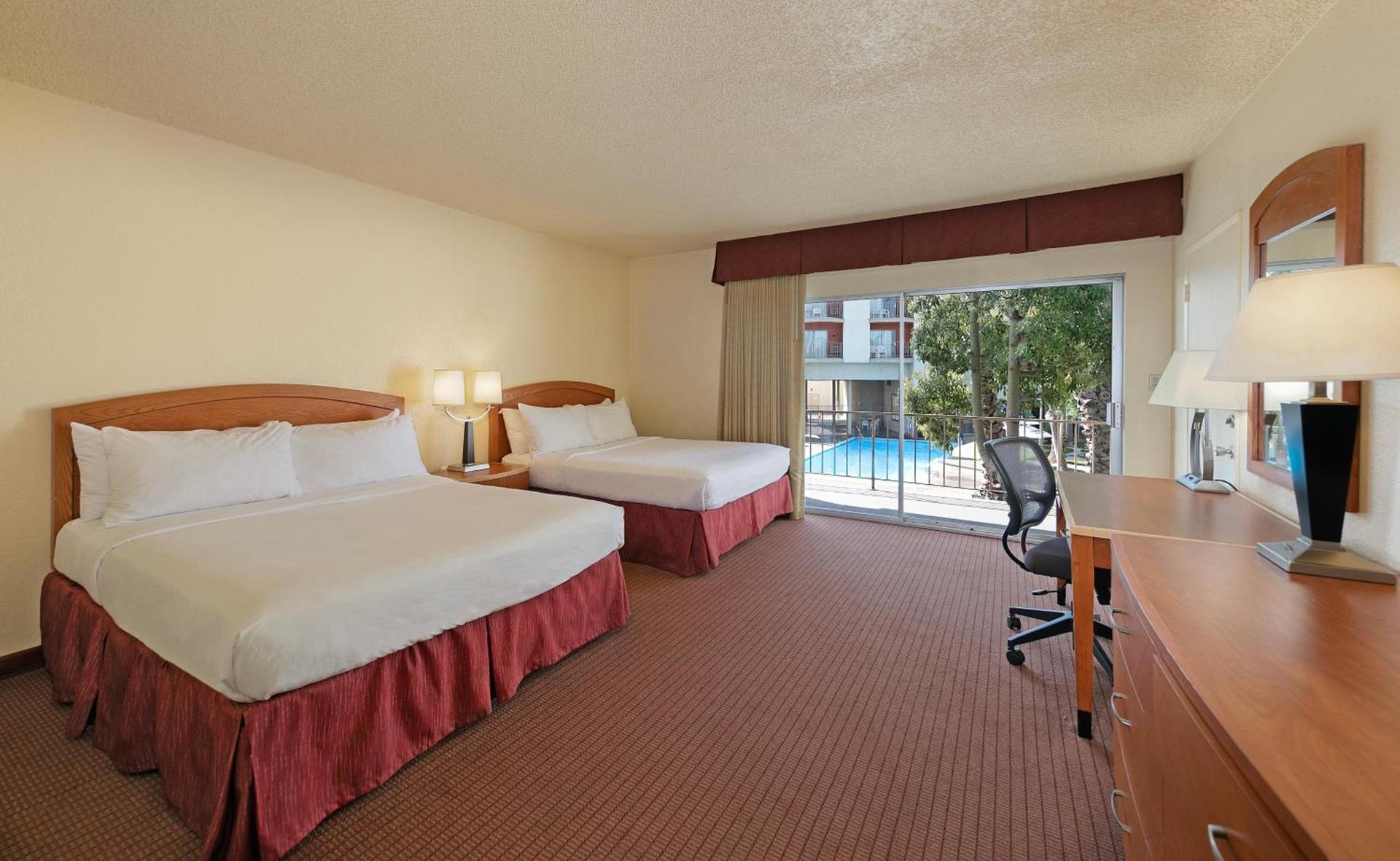 Golden Sails Hotel photo 15