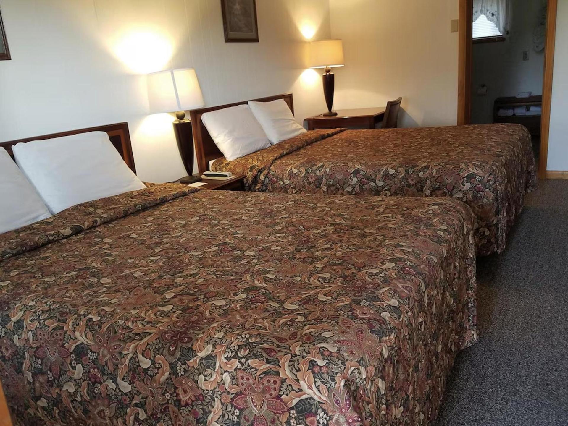 Hillside Hotel photo 8