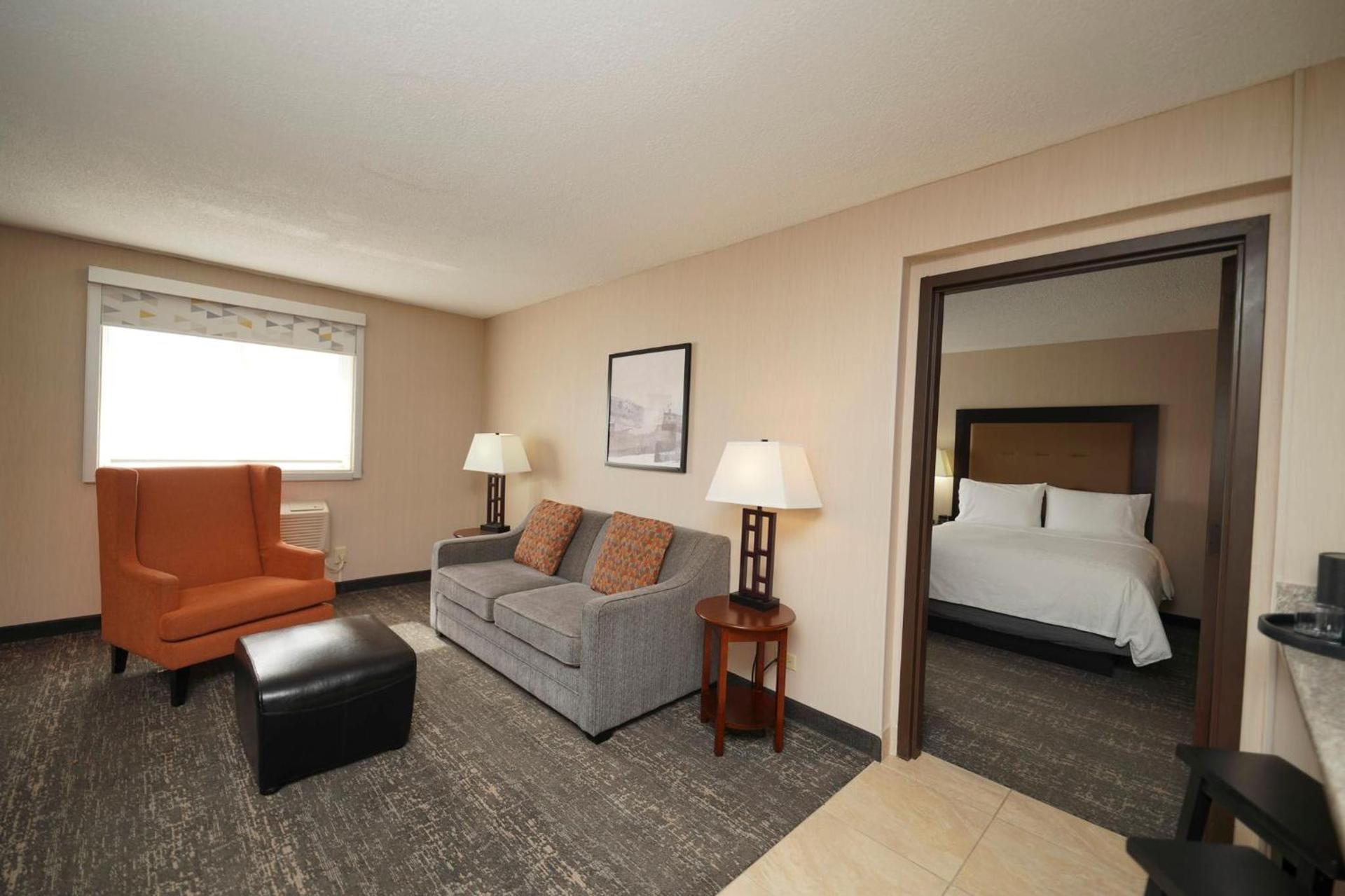 Holiday Inn & Suites Chicago-Carol Stream Wheaton by IHG photo 61