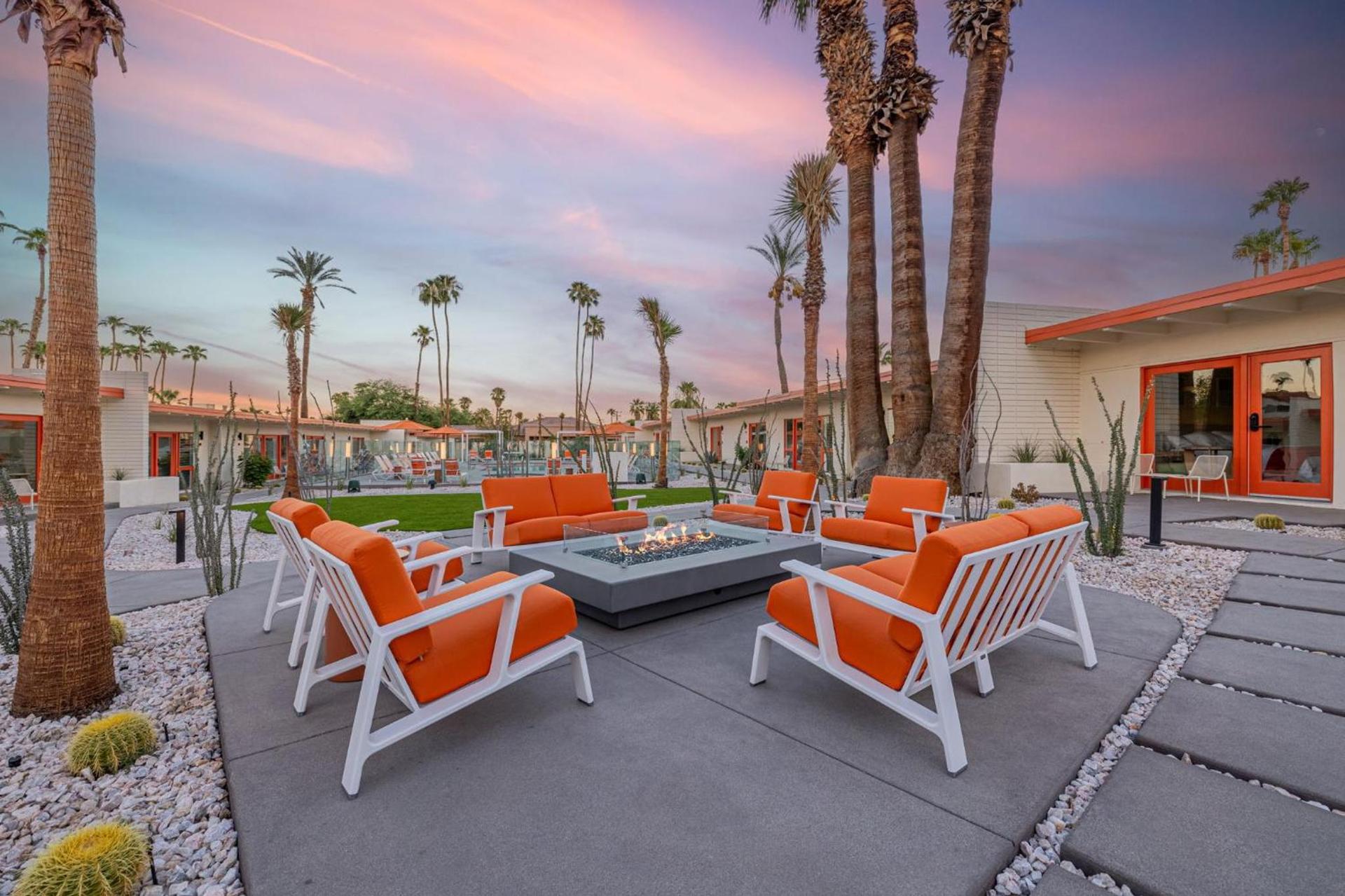 Mojave Resort - Adults Only photo 35