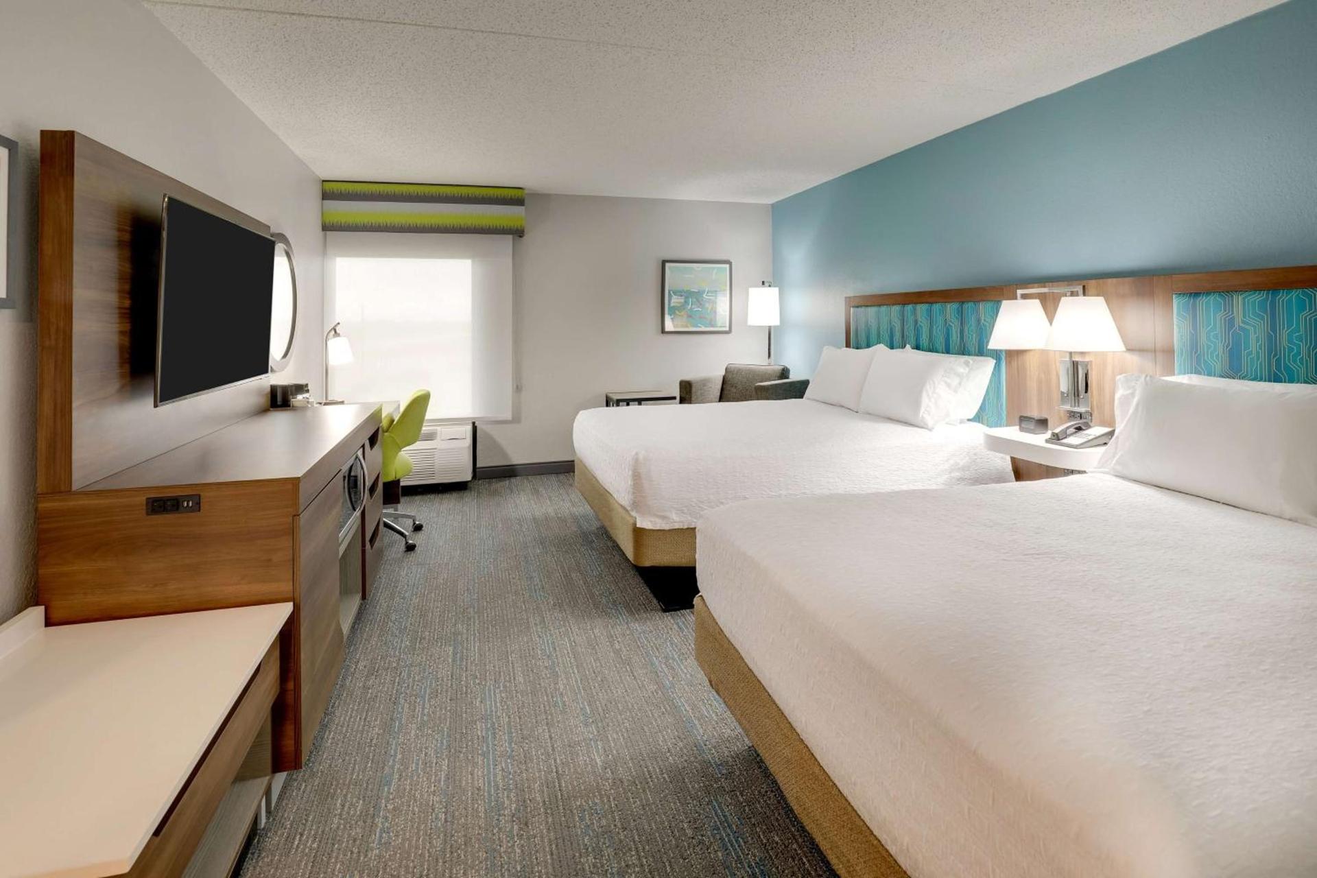 Hampton Inn Lebanon photo 26