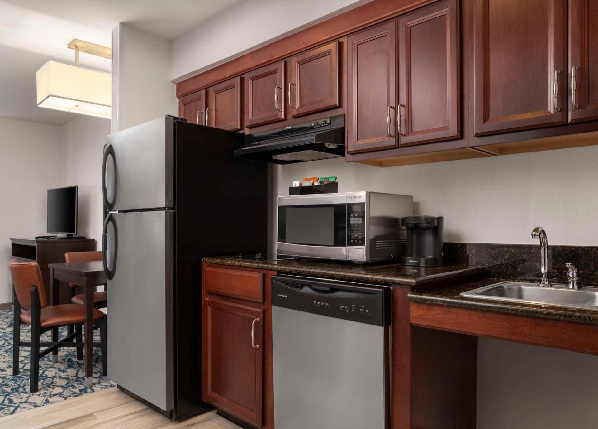 Homewood Suites by Hilton Boston Cambridge-Arlington, MA photo 57