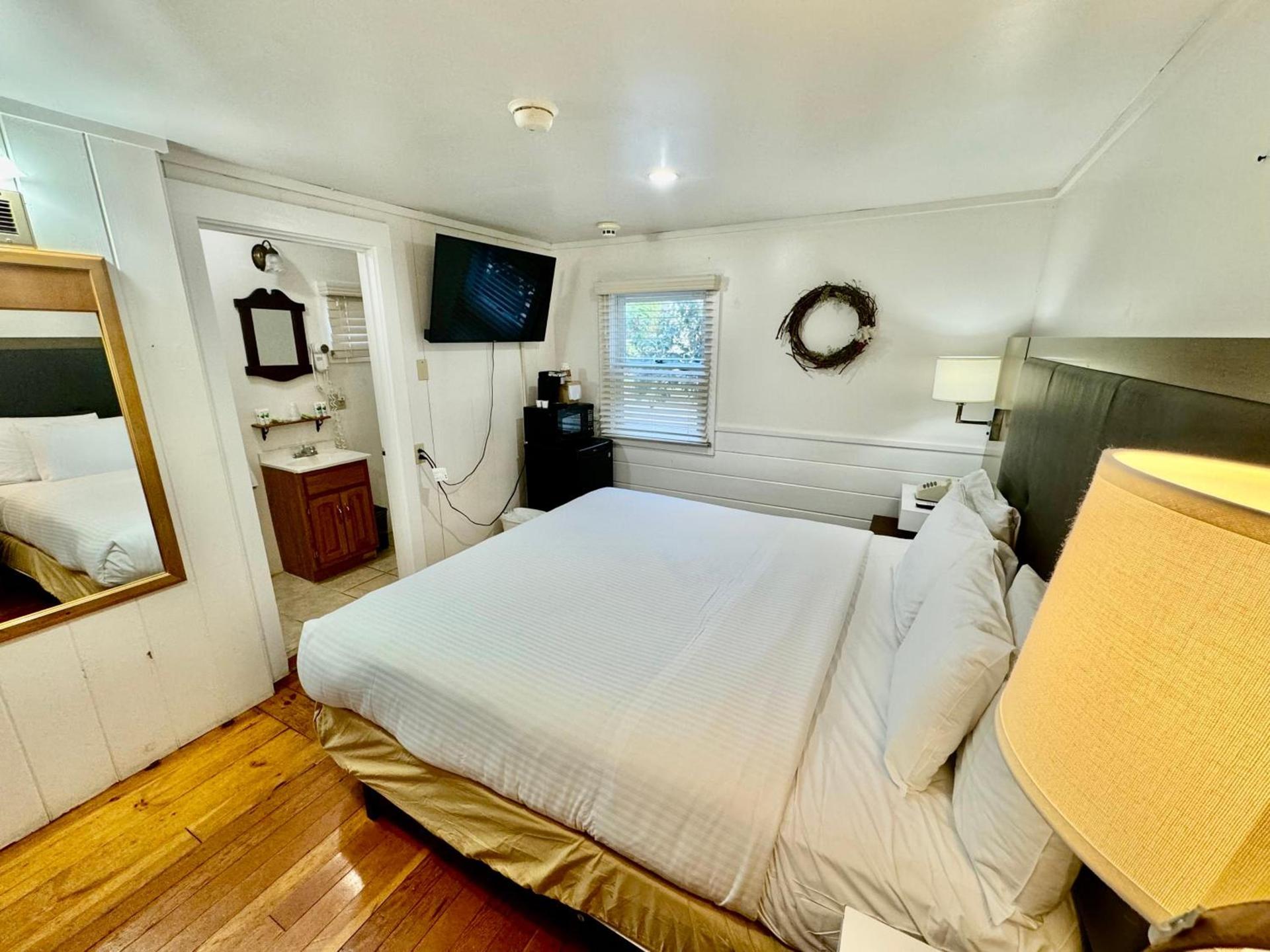 Merrill Farm Inn photo 68