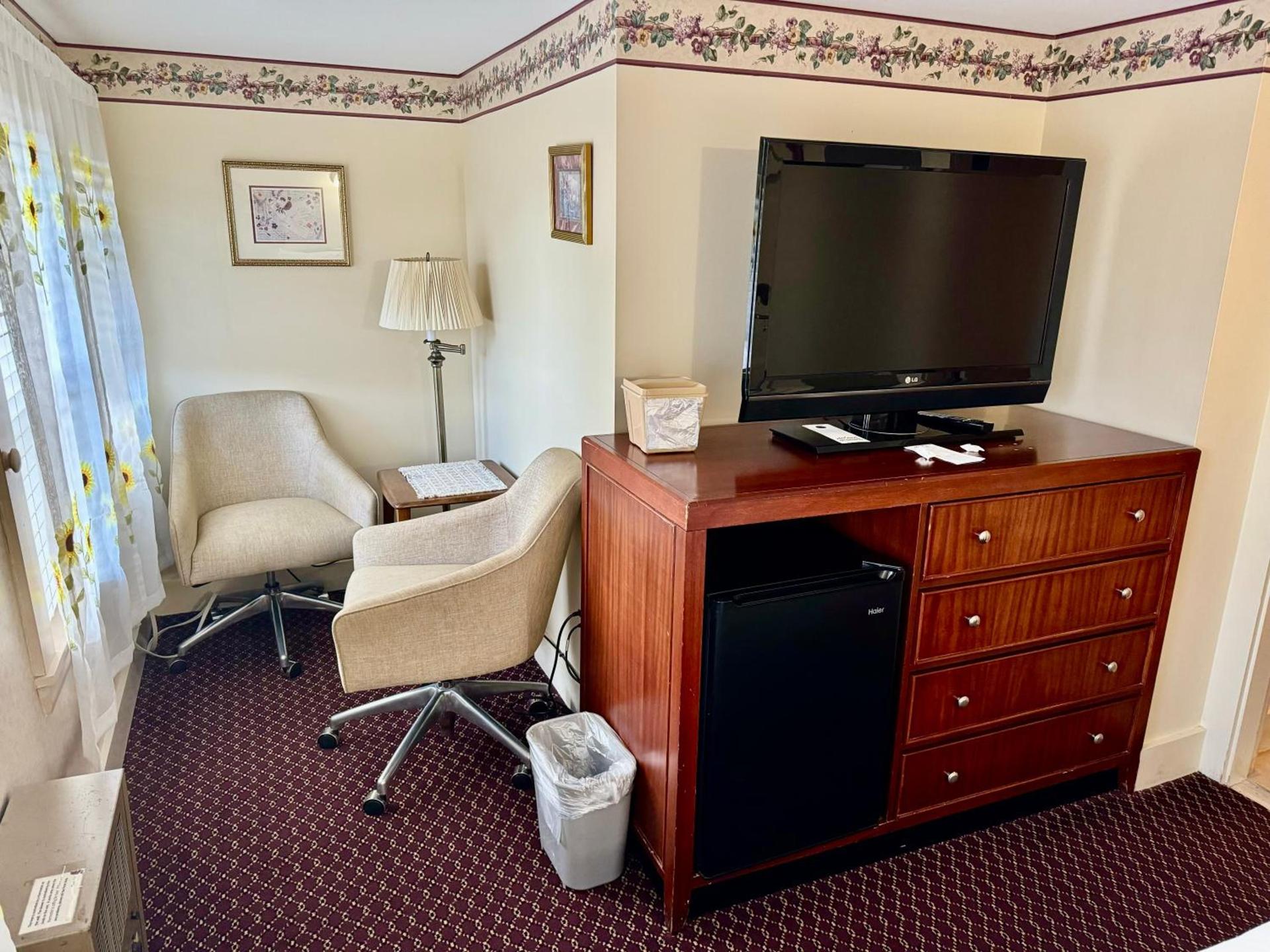 Merrill Farm Inn photo 77