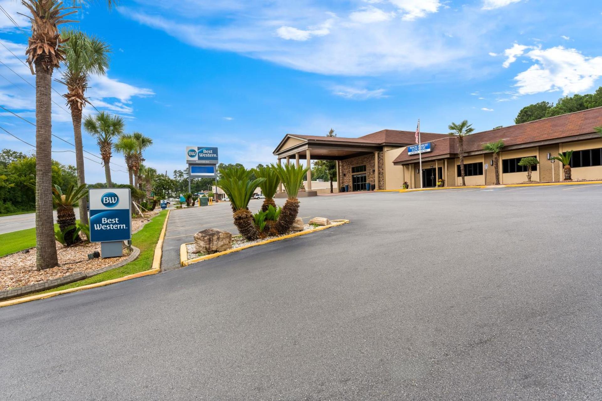 Best Western Riverside Inn photo 29