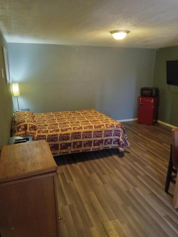 Ranch Motel photo 8