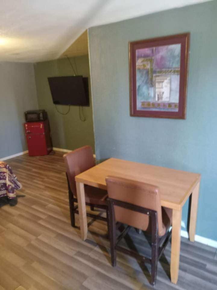 Ranch Motel photo 7