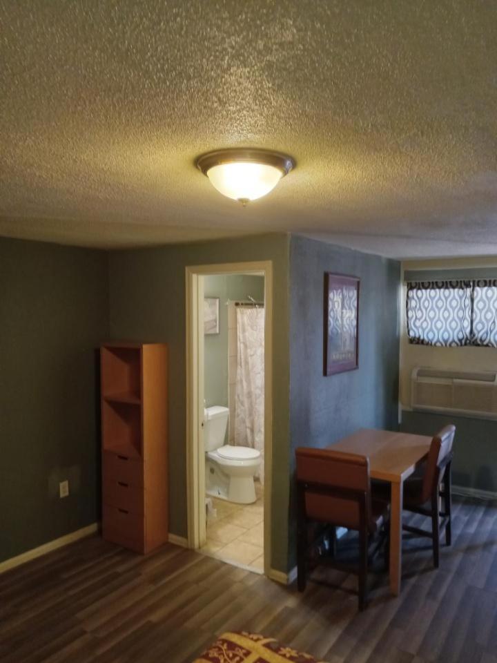 Ranch Motel photo 10
