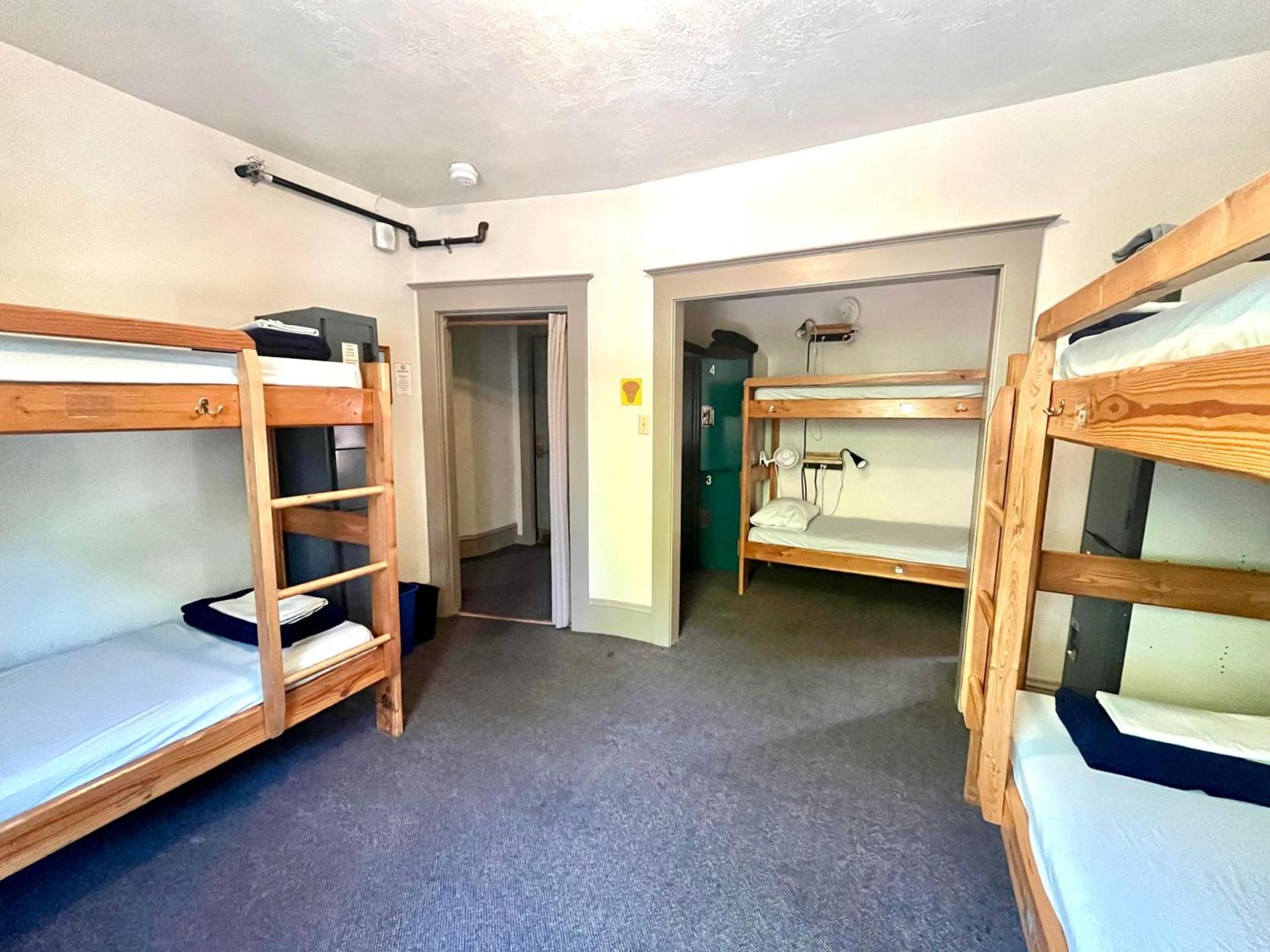 Northwest Portland Hostel photo 37
