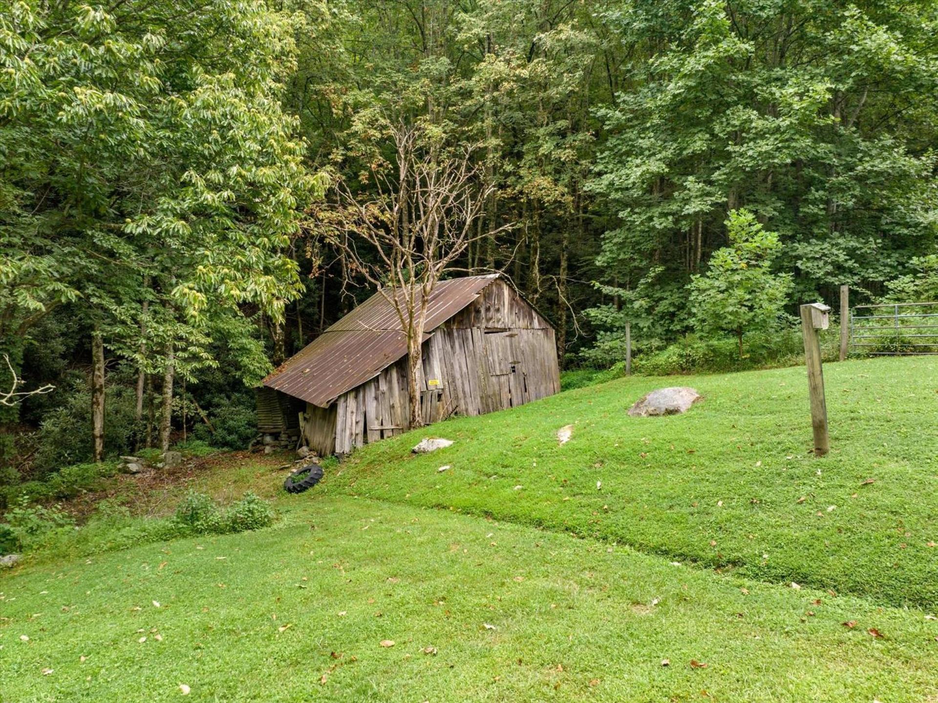 Starkey's Homestead photo 30