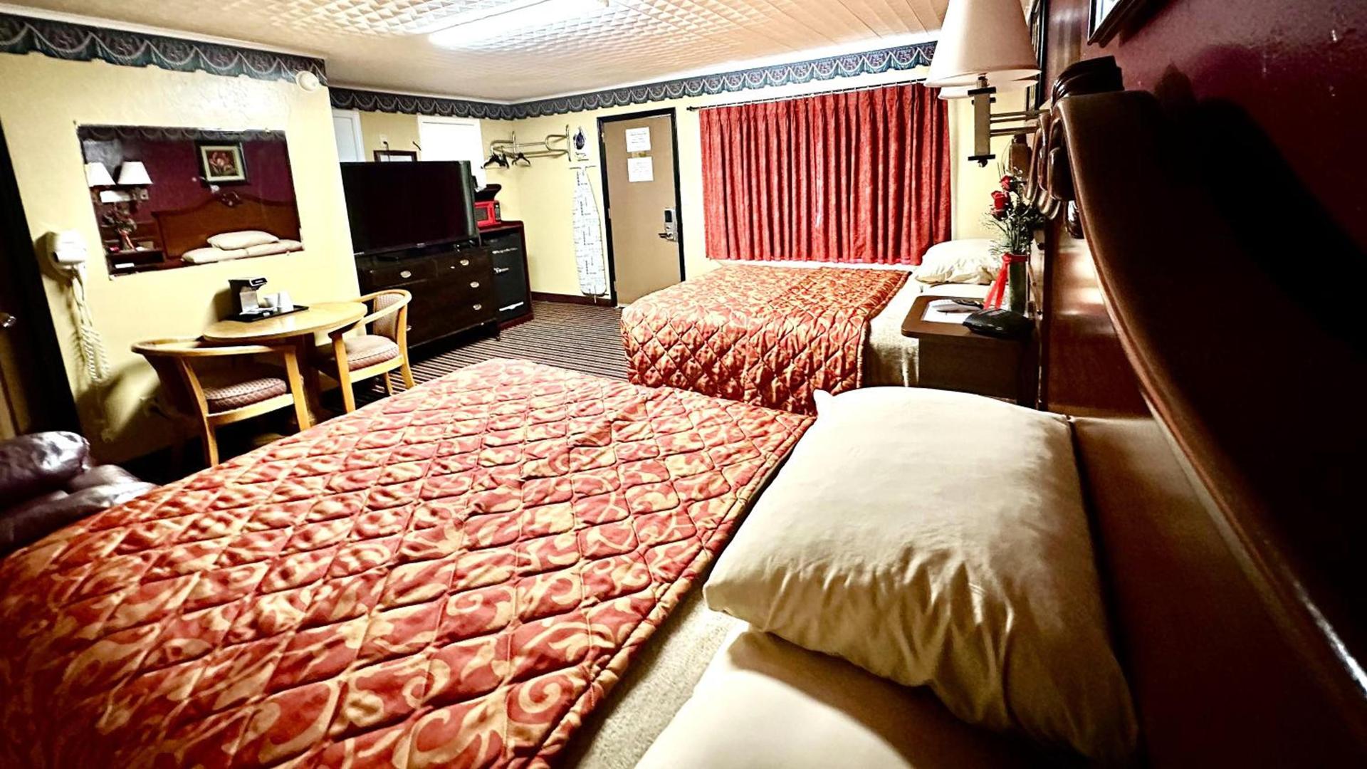 Relax Inn Vinita photo 43