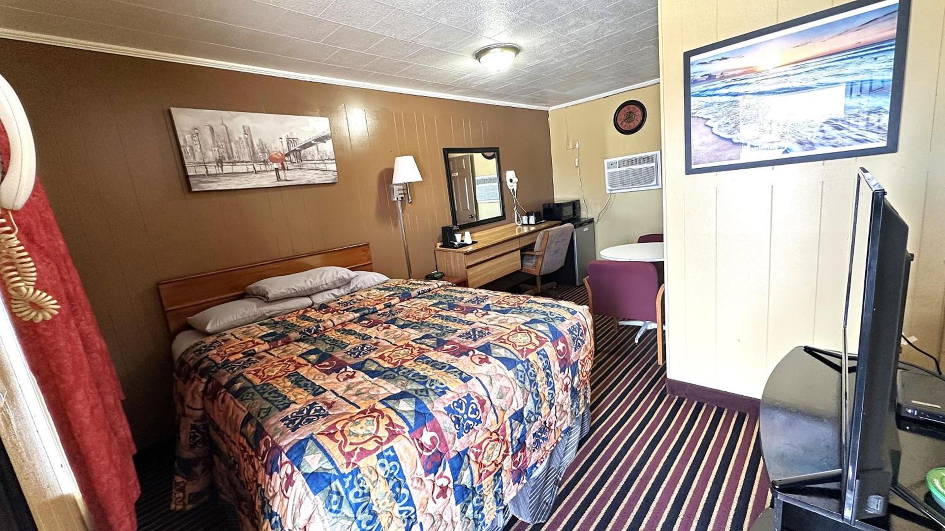 Relax Inn Vinita photo 53